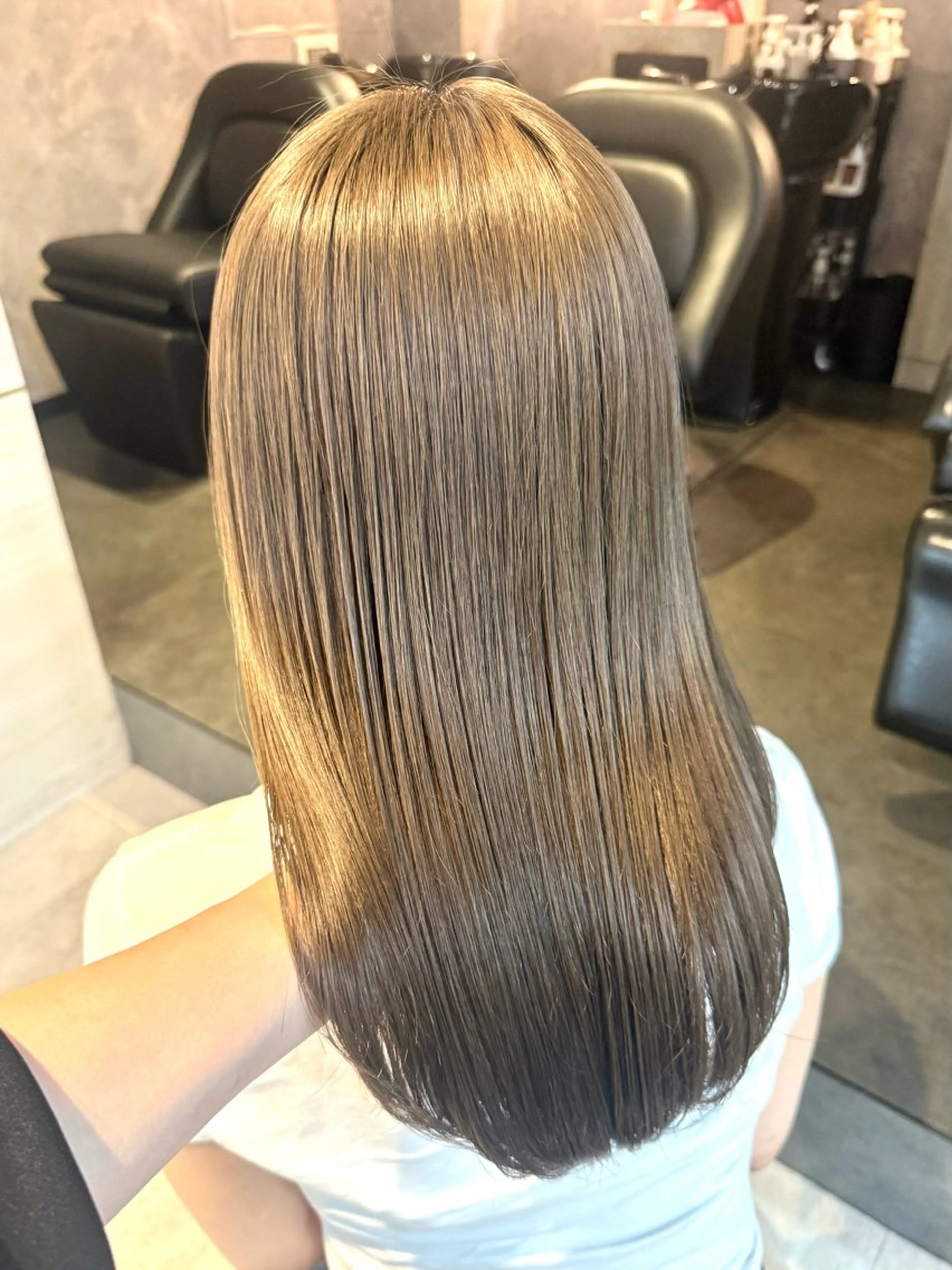 ミディアム カラー パーマ ヘアアレンジ カット ヘアカラー トリートメント 🌱巴結生🌿大宮 ☁️ミルクティーのヘアスタイル