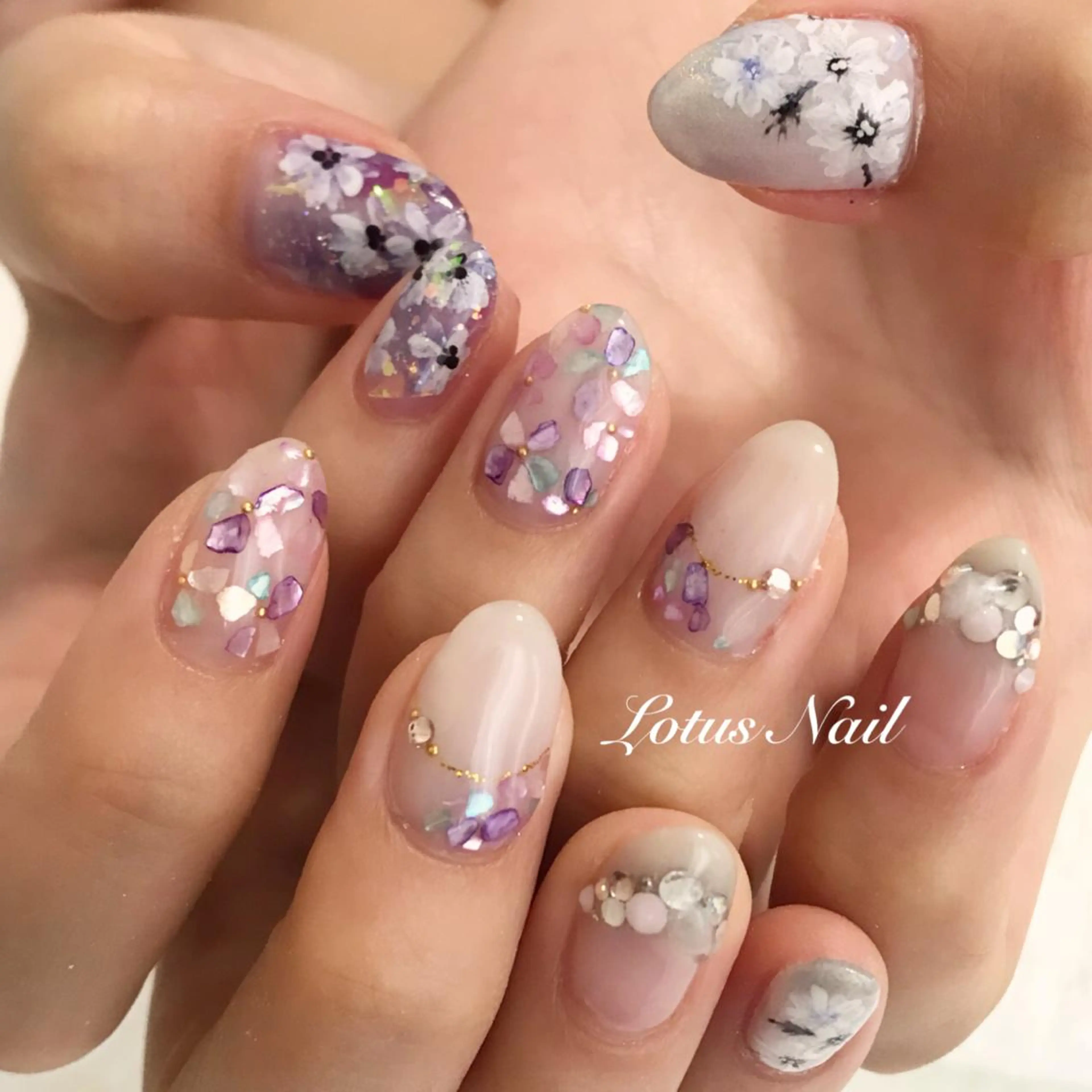 ネイル Lotus Nailのネイルデザイン