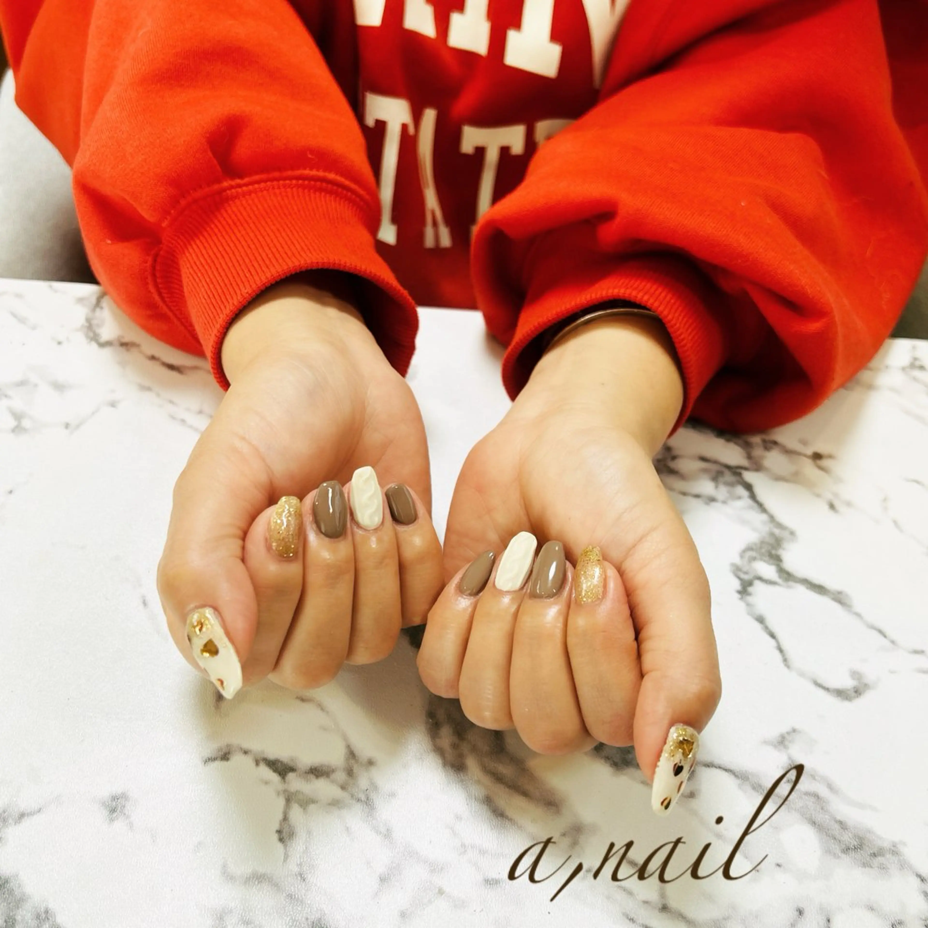 ネイル グラデーション ハート キラキラネイル ラメ(グリッター) ラメグラデーション ハンドネイル ネイルサロン エーネイルのネイルデザイン