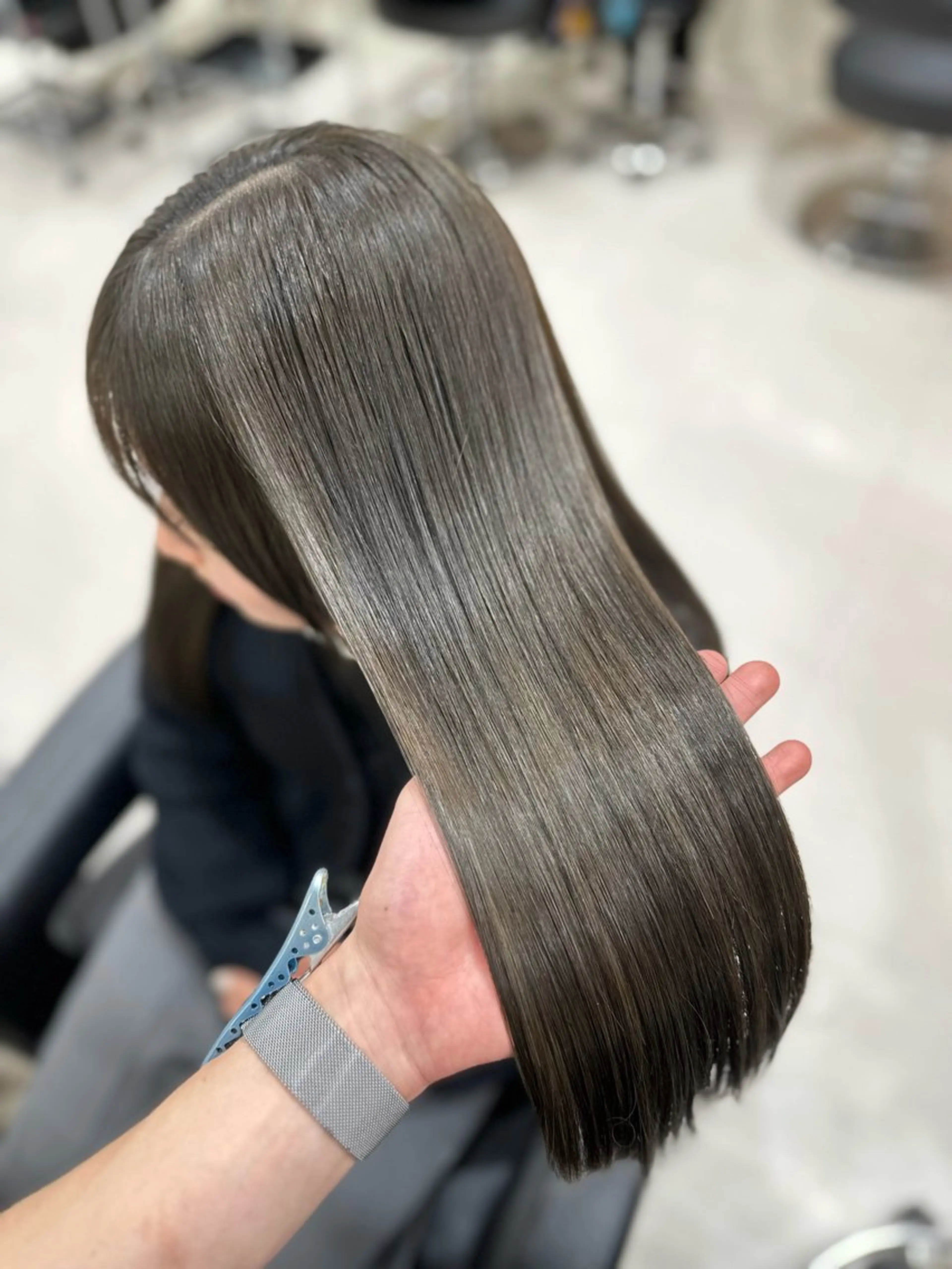 ロング カラー ヘアアレンジ ヘアカラー 艶カラー/ハイトーン /レイヤーカットのヘアスタイル