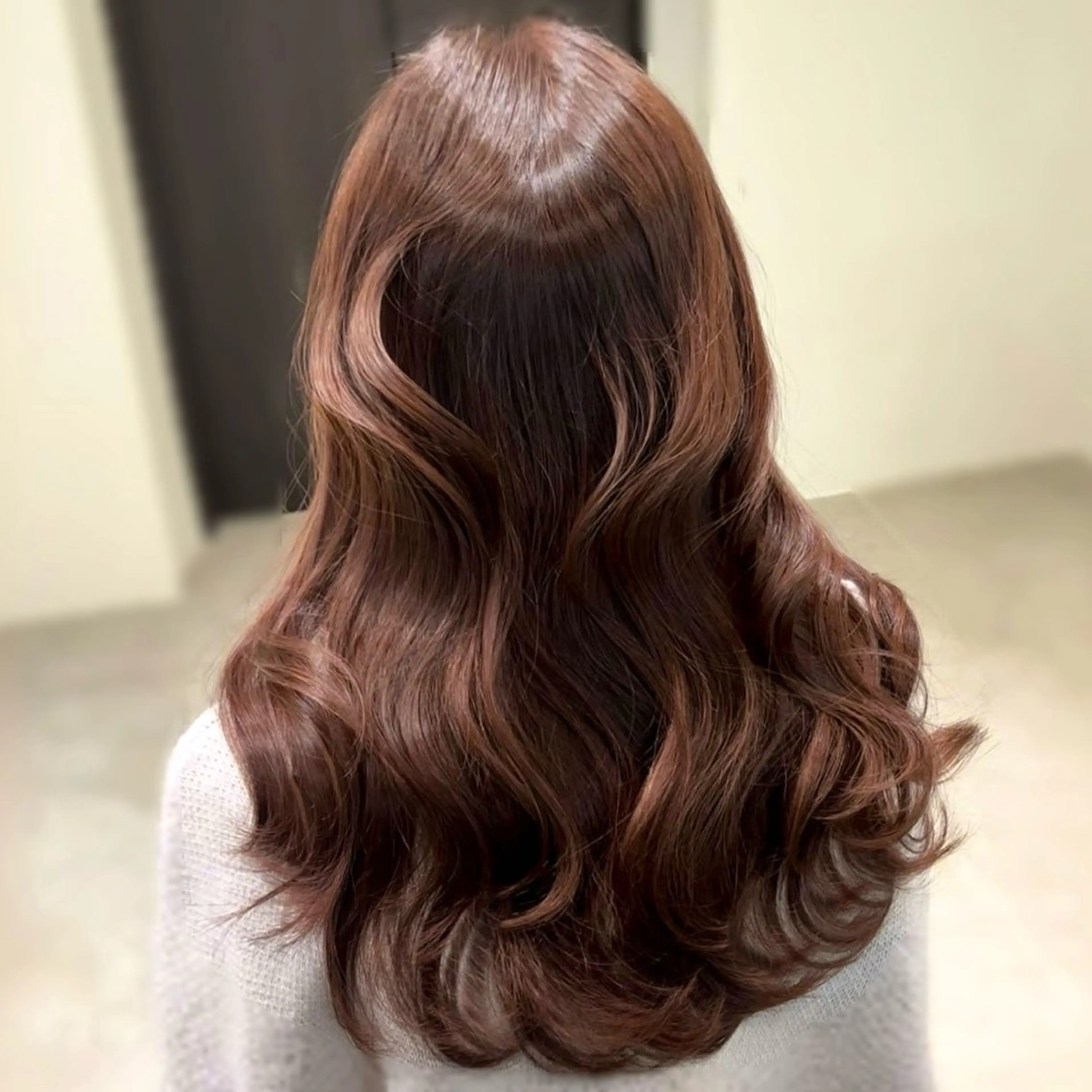 セミロング カラー ヘアアレンジ ヘアカラー i.+omotesando所属・🪞レイヤー/暖色カ ラー🧸mai🎀のヘアスタイル