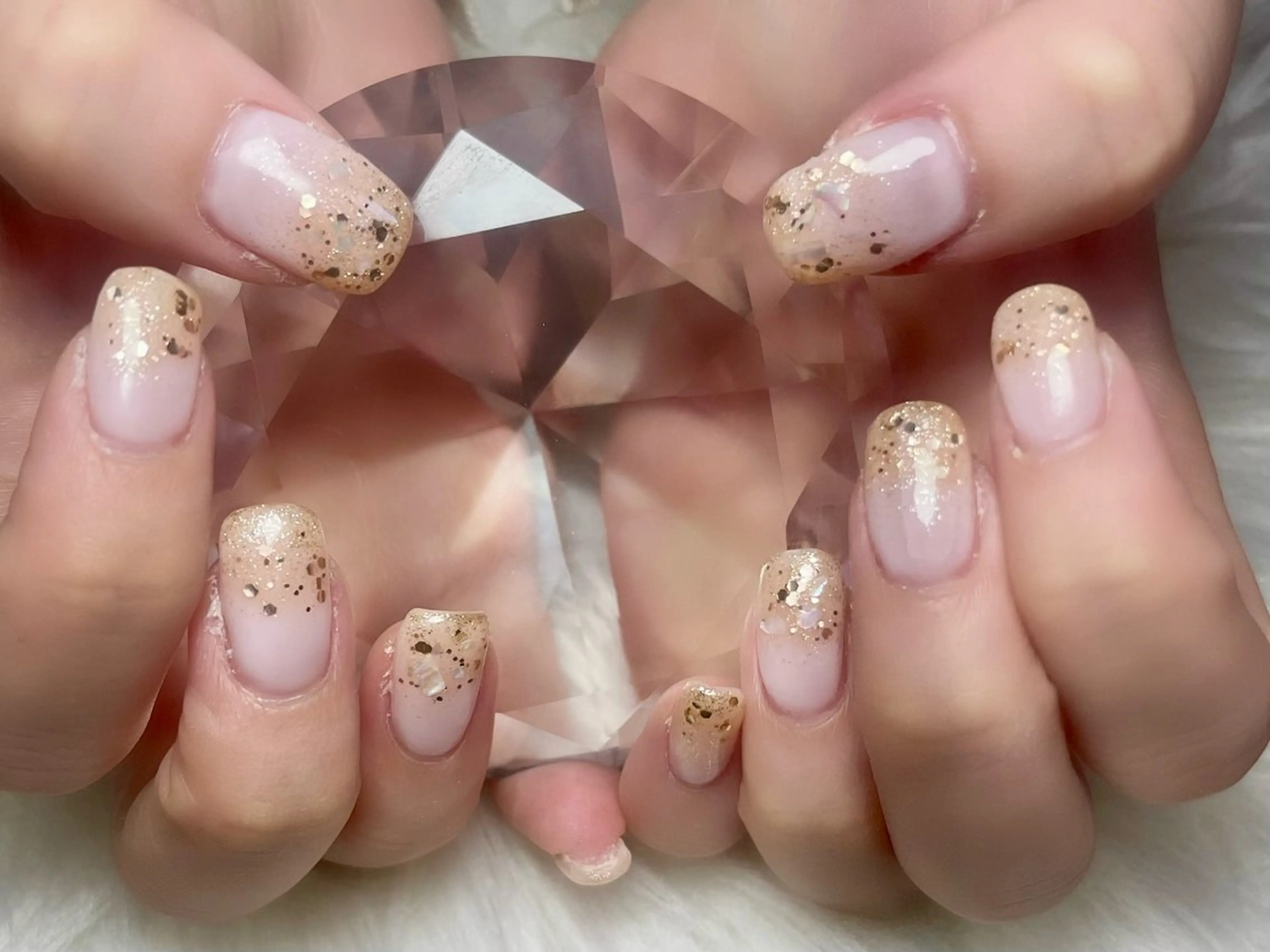 ネイル WHITE NAIL 宝塚所属・中田 未優のネイルデザイン