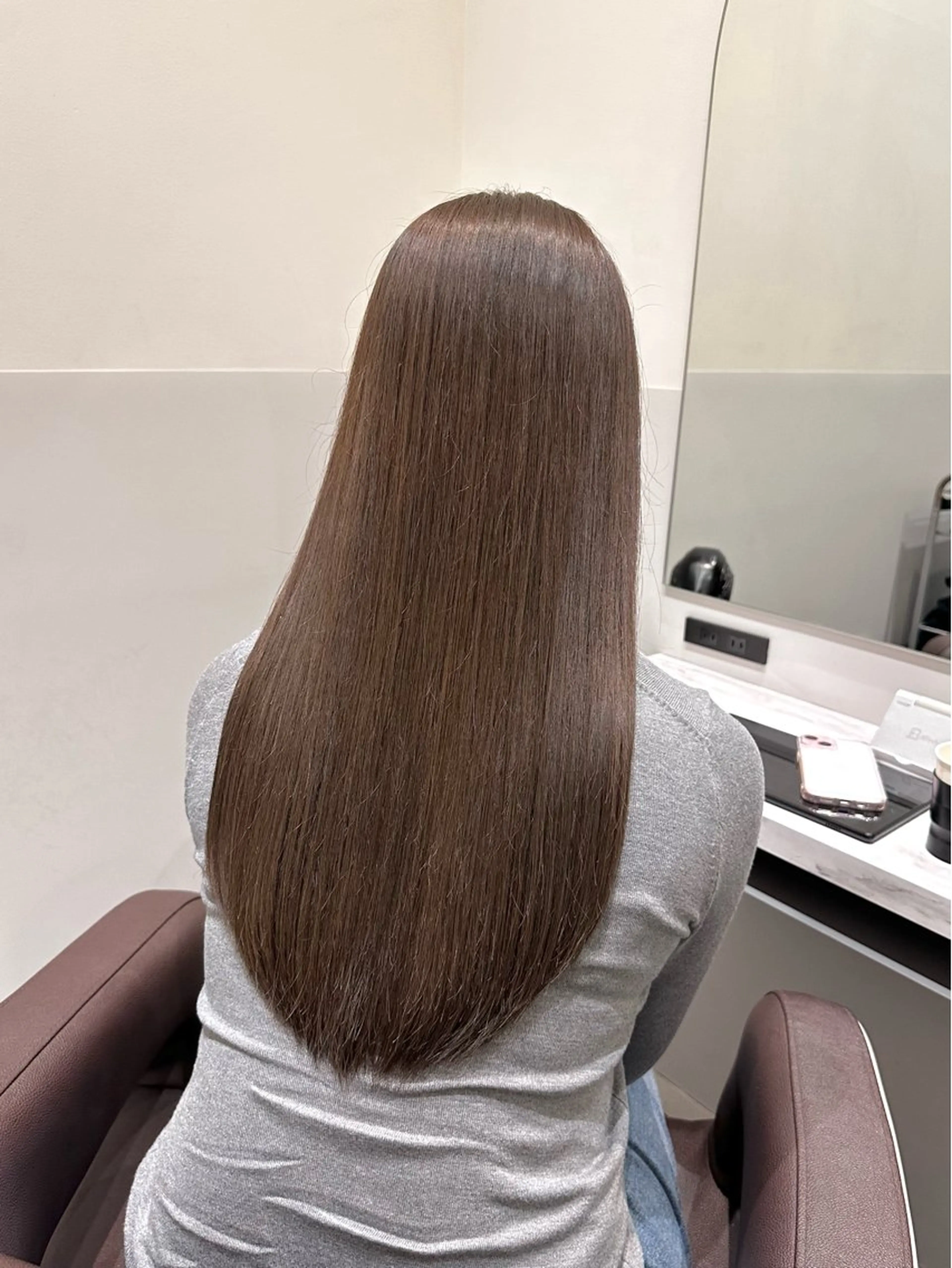 セミロング カラー ベージュカラー ブリーチ ラベンダーカラー ラベンダーベージュ ブリーチなしカラー ヘアカラー トリートメント 矢野 晃平のヘアスタイル