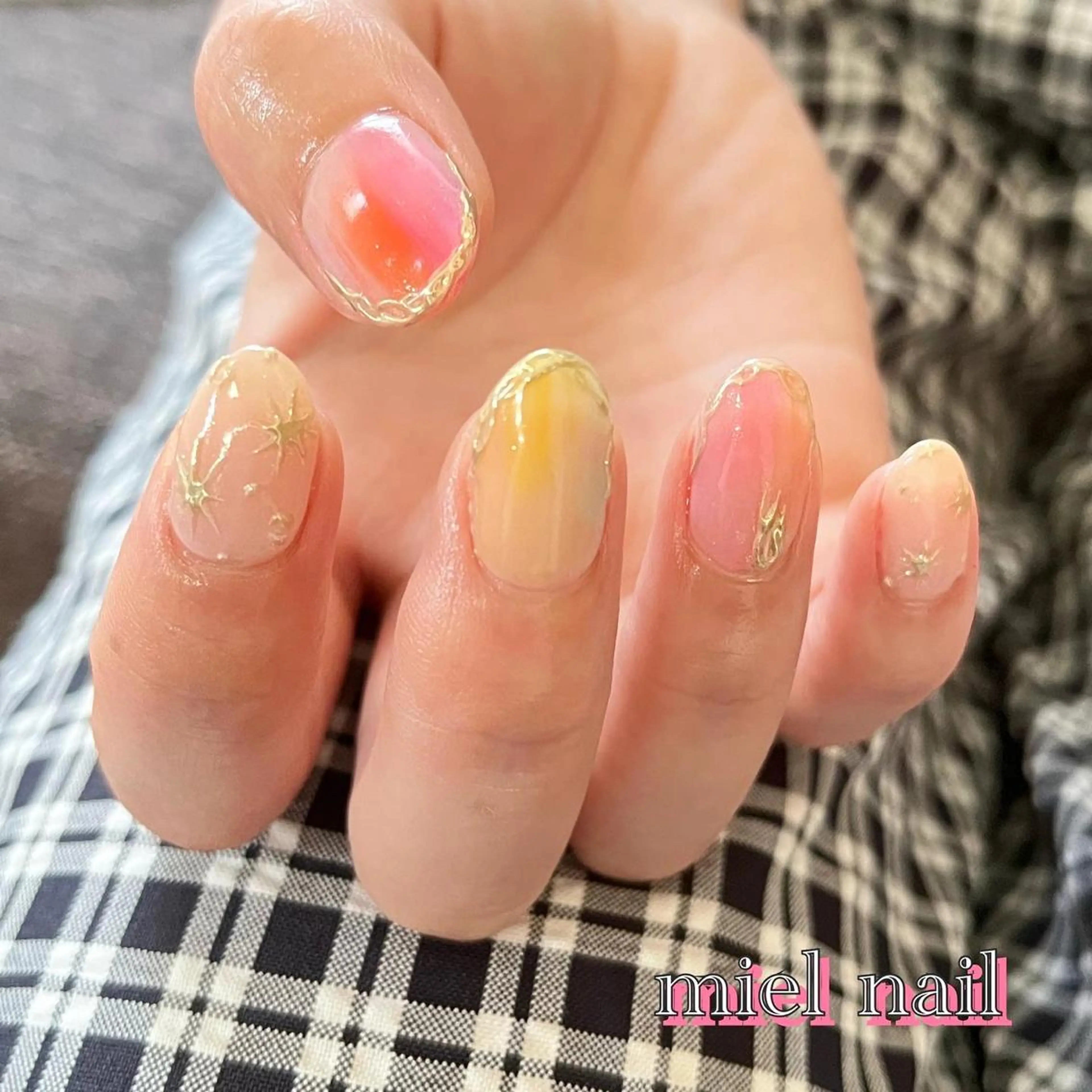 ネイル ミラーネイル 持ち込み 夏ネイル ハンドネイル miel nailのネイルデザイン