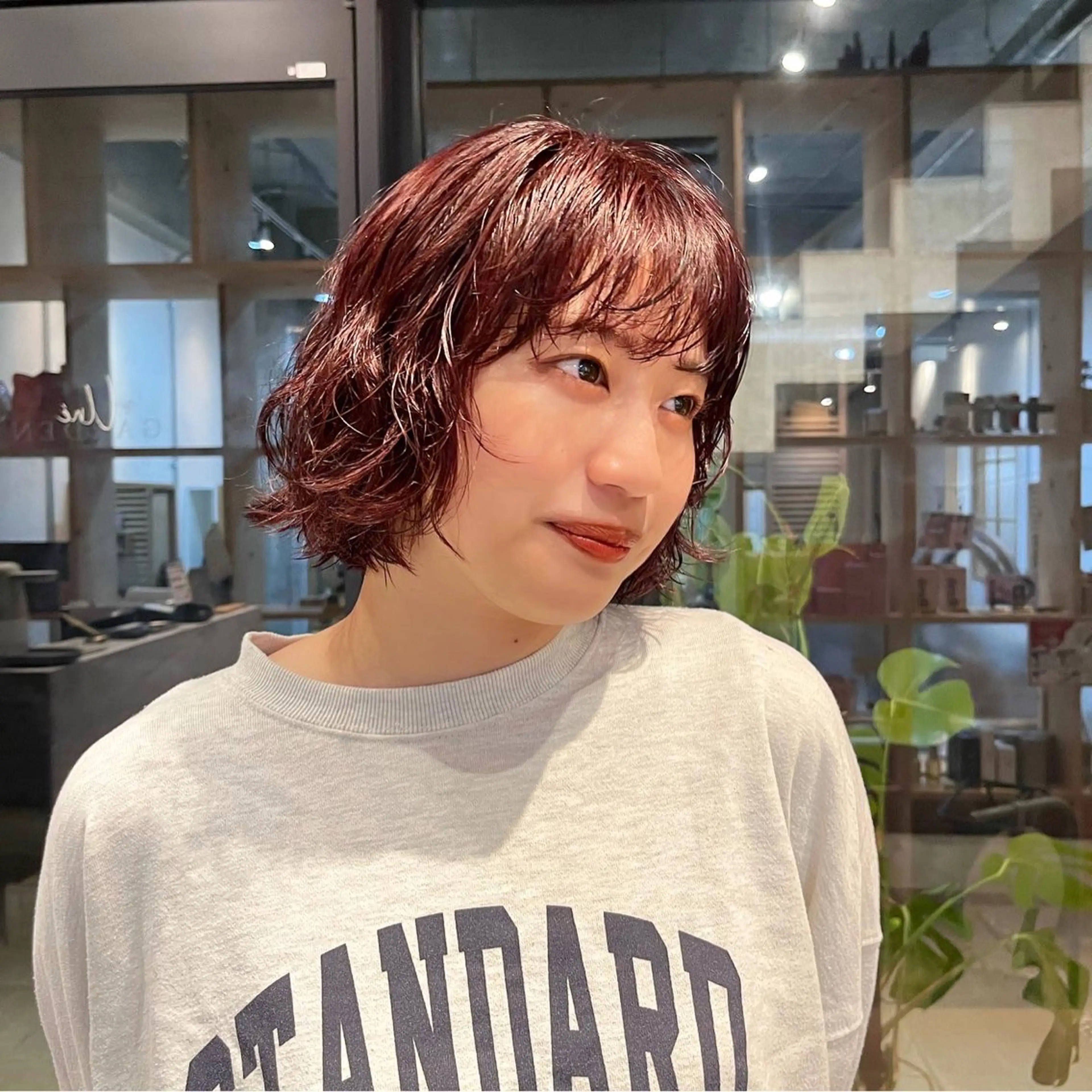 ショート パーマ 阿久津真衣 似合わせカットのヘアスタイル