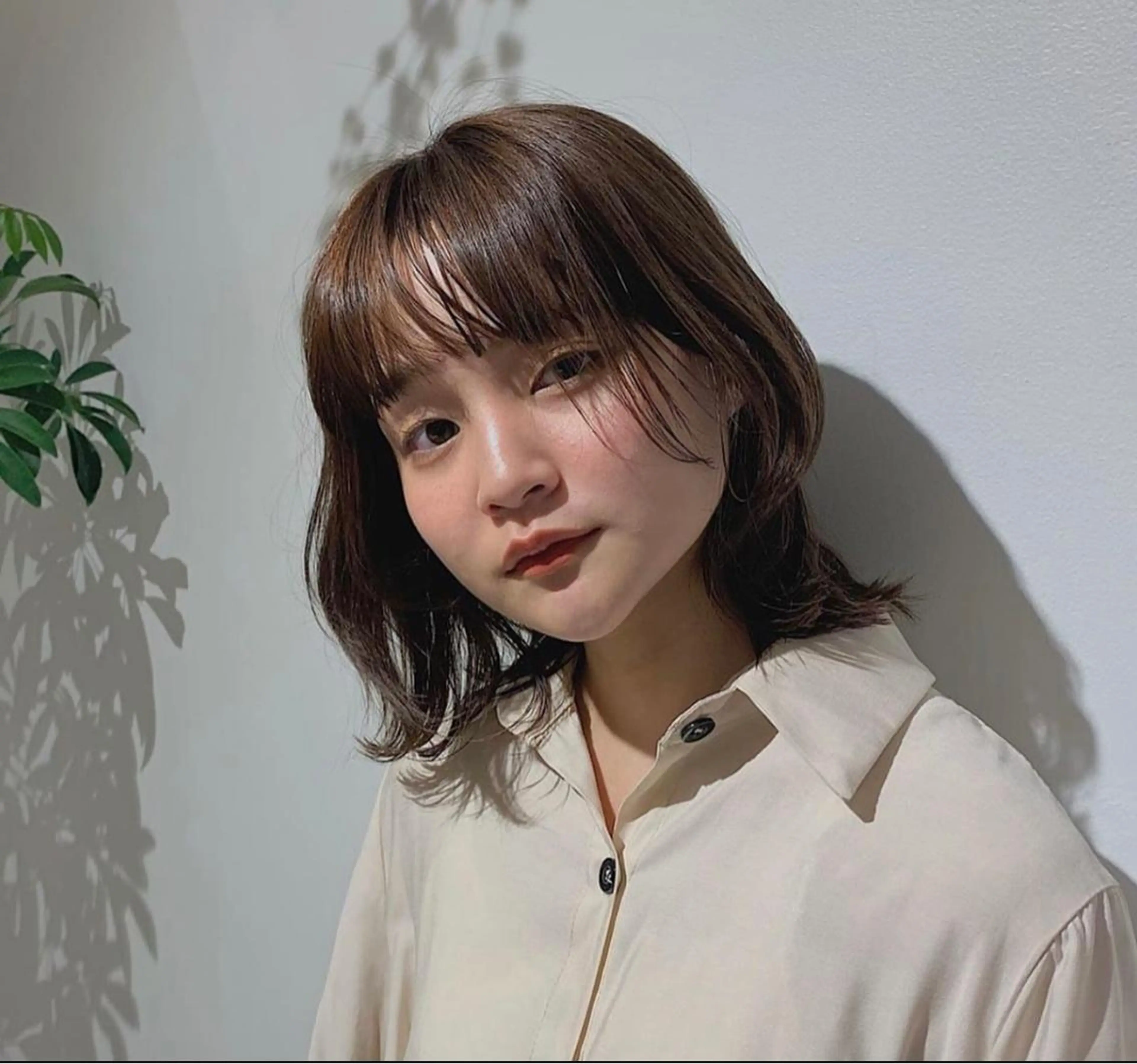 ミディアム カラー ブラウンカラー オリーブブラウン ヘアカラー SHEA/ショート 似合わせ/大野和恵のヘアスタイル