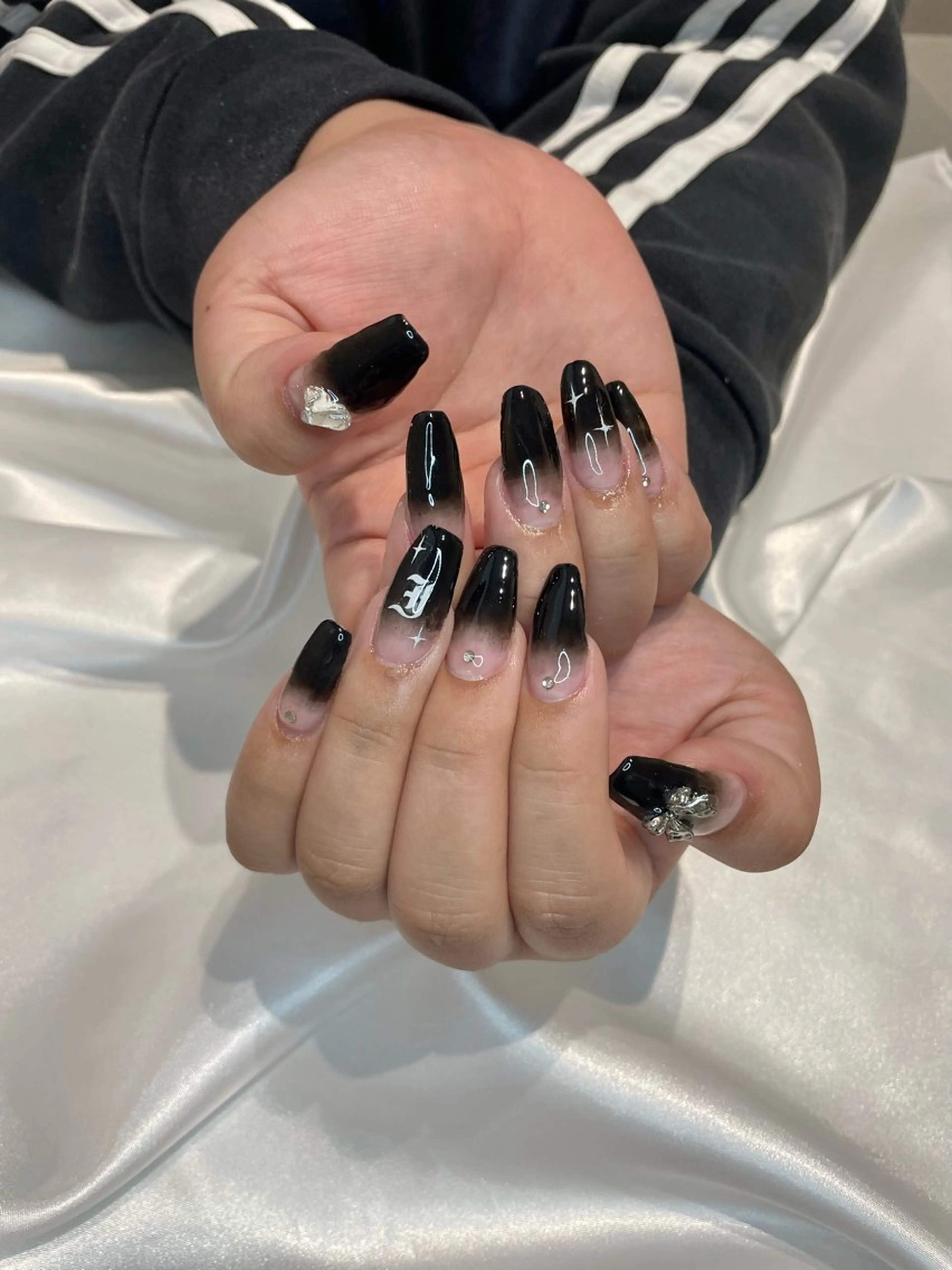 ネイル Roa🎀 ercher立川南口のネイルデザイン