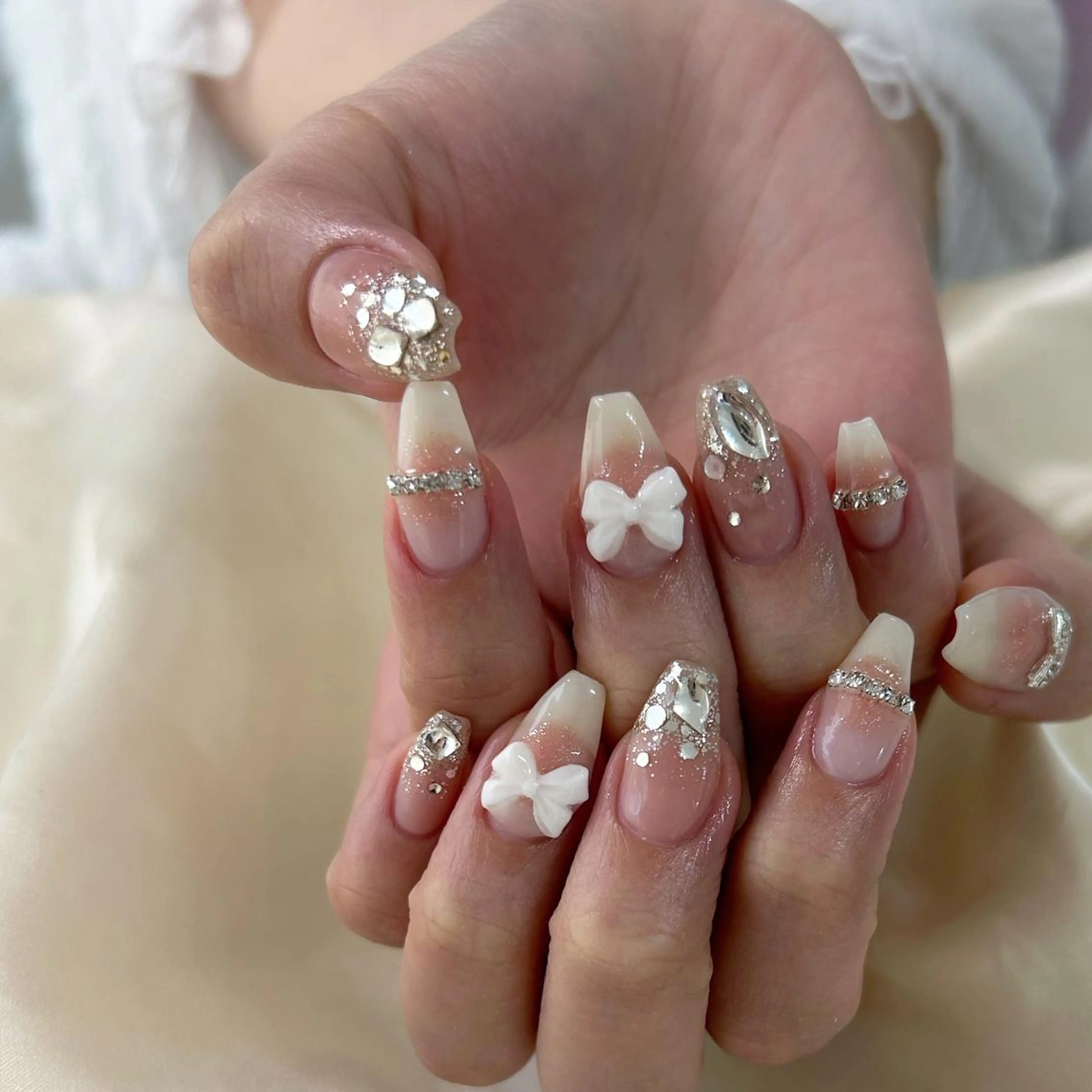 ネイル ハンドネイル ViViA momokaのネイルデザイン