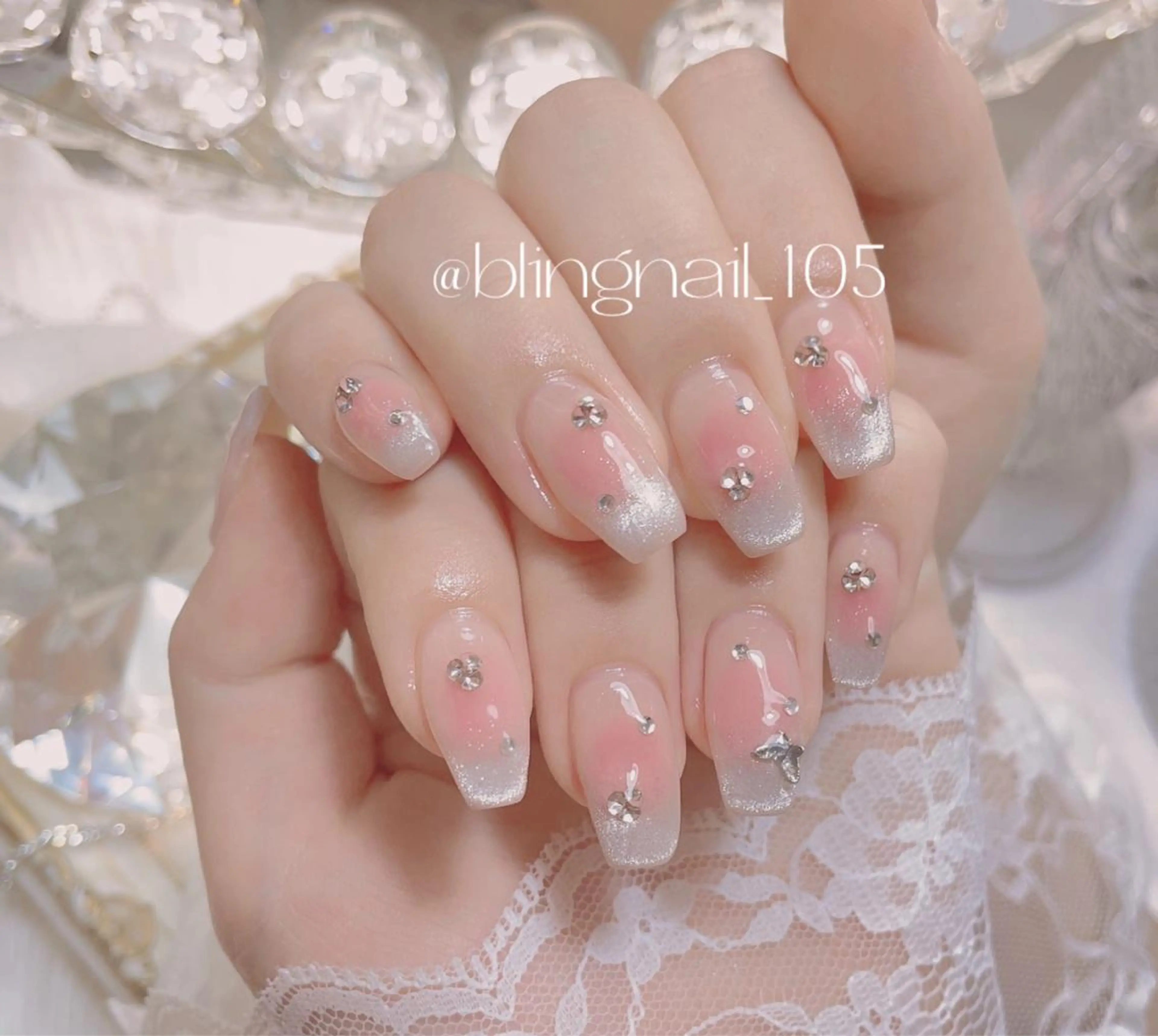 ネイル 23時まで❤︎韓国、 ワンホンネイルのネイルデザイン