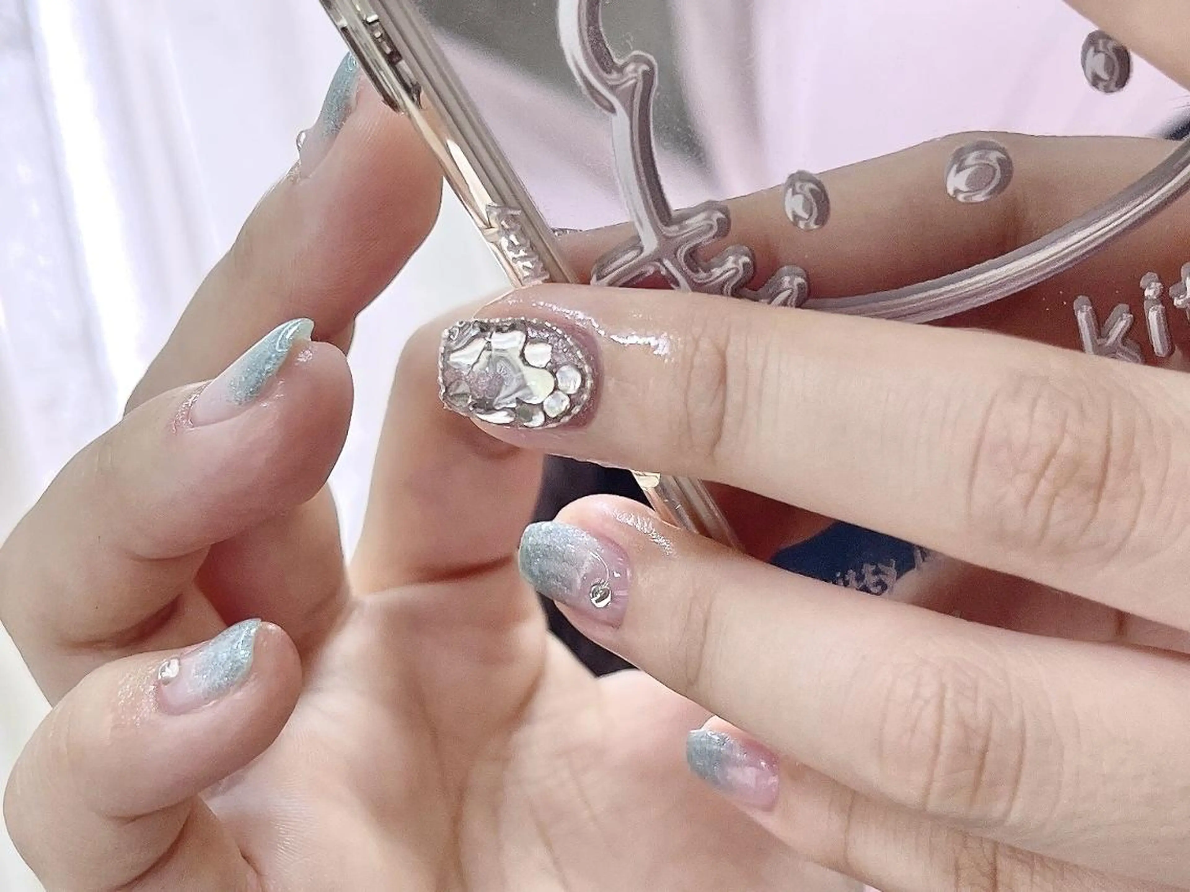 ネイル 🦋y y Nail 🤍のネイルデザイン