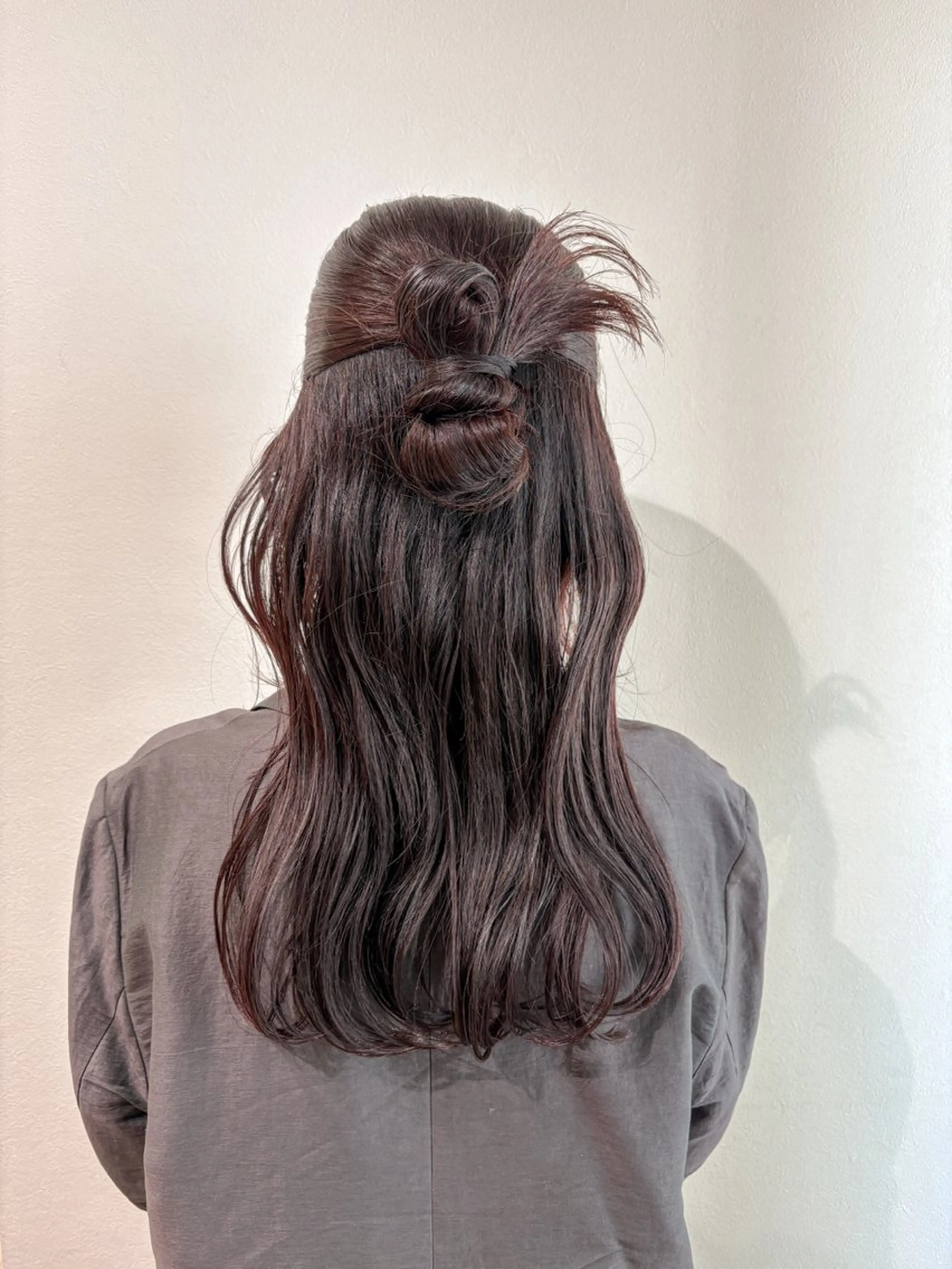 ロング ヘアアレンジ ヘアセット cut／nail ▫️ｲﾁｶ🌻のネイルデザイン