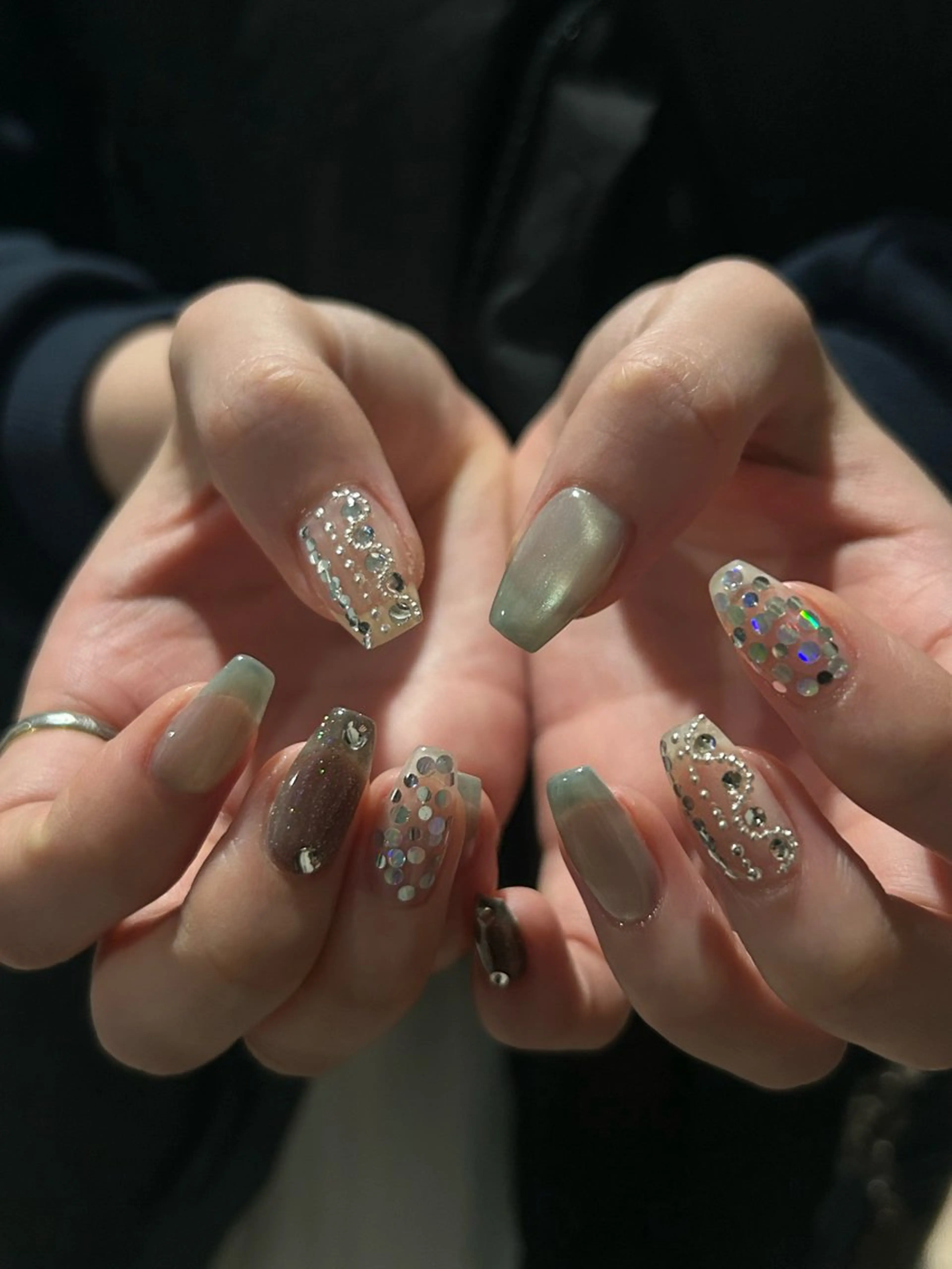 ネイル マグネットネイル ニュアンスネイル シンプルネイル Yuni.所属・sakae yurinaのネイルデザイン