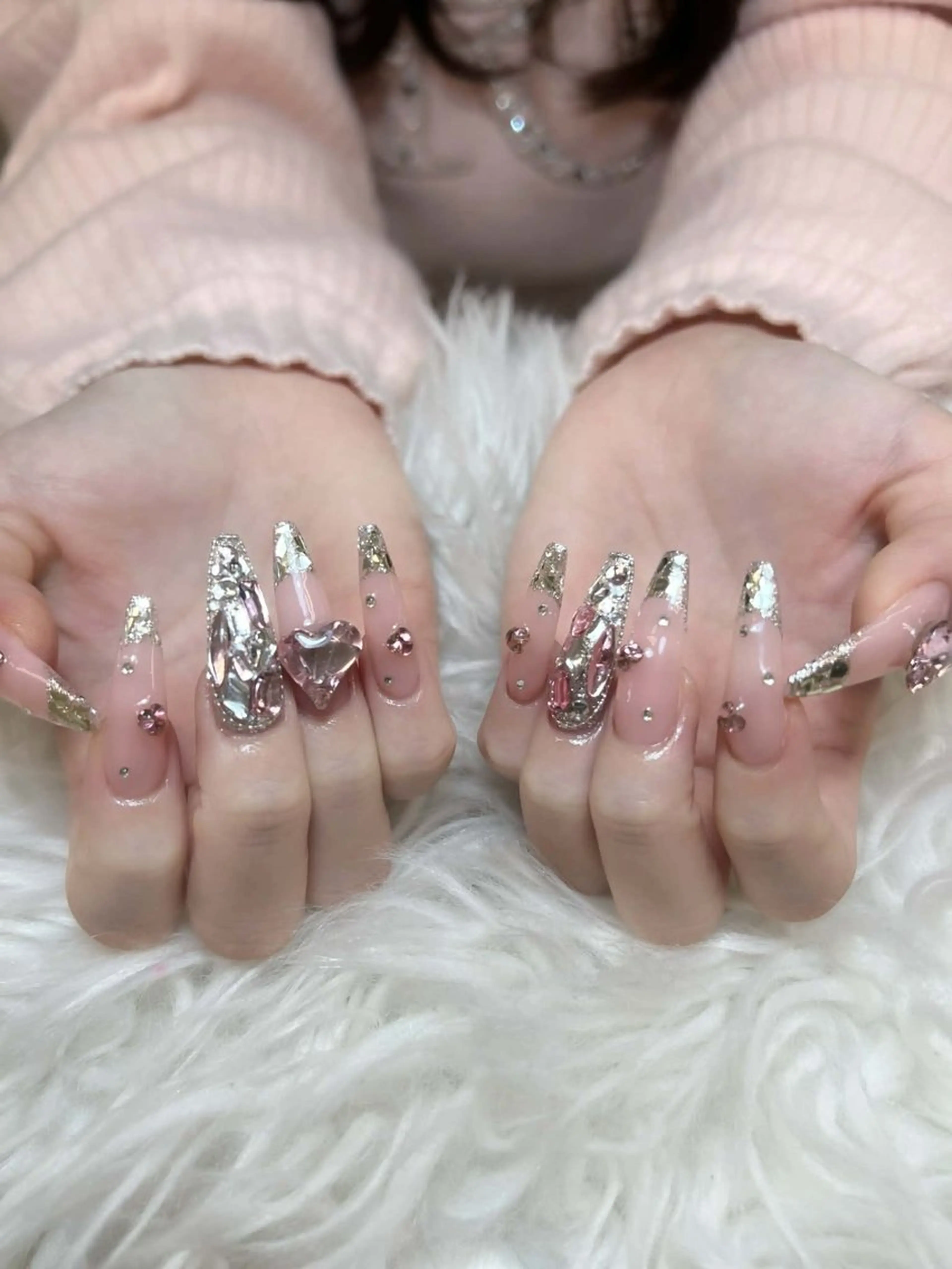 ネイル アートネイル オーロラネイル チークネイル 長さ出し フットネイル ハンドネイル フットネイル ハンドケア Noiranail_ studio川越西口のネイルデザイン