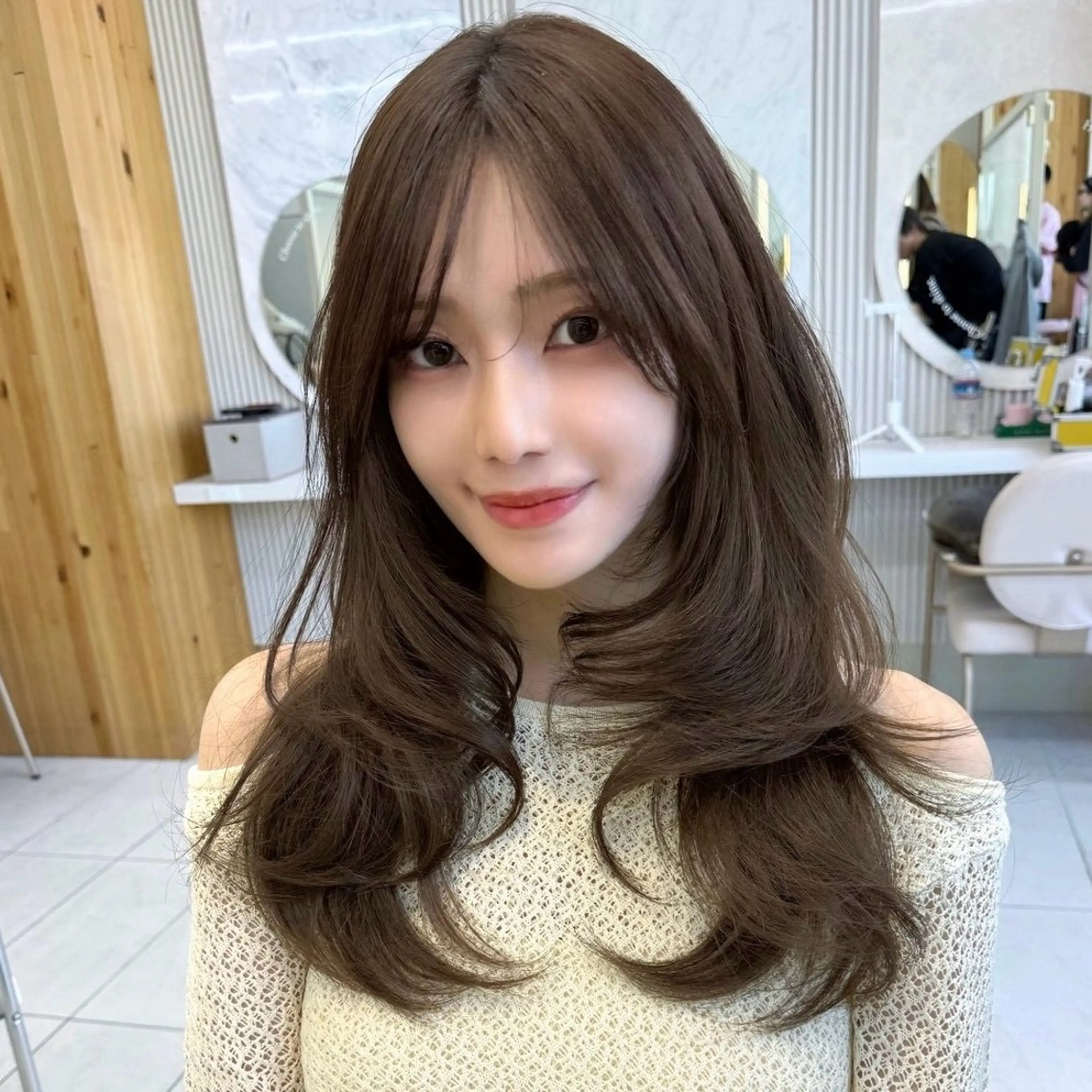 セミロング カラー カット ヘアカラー トリートメント 似合わせレイヤー/ 透明感カラーのヘアスタイル