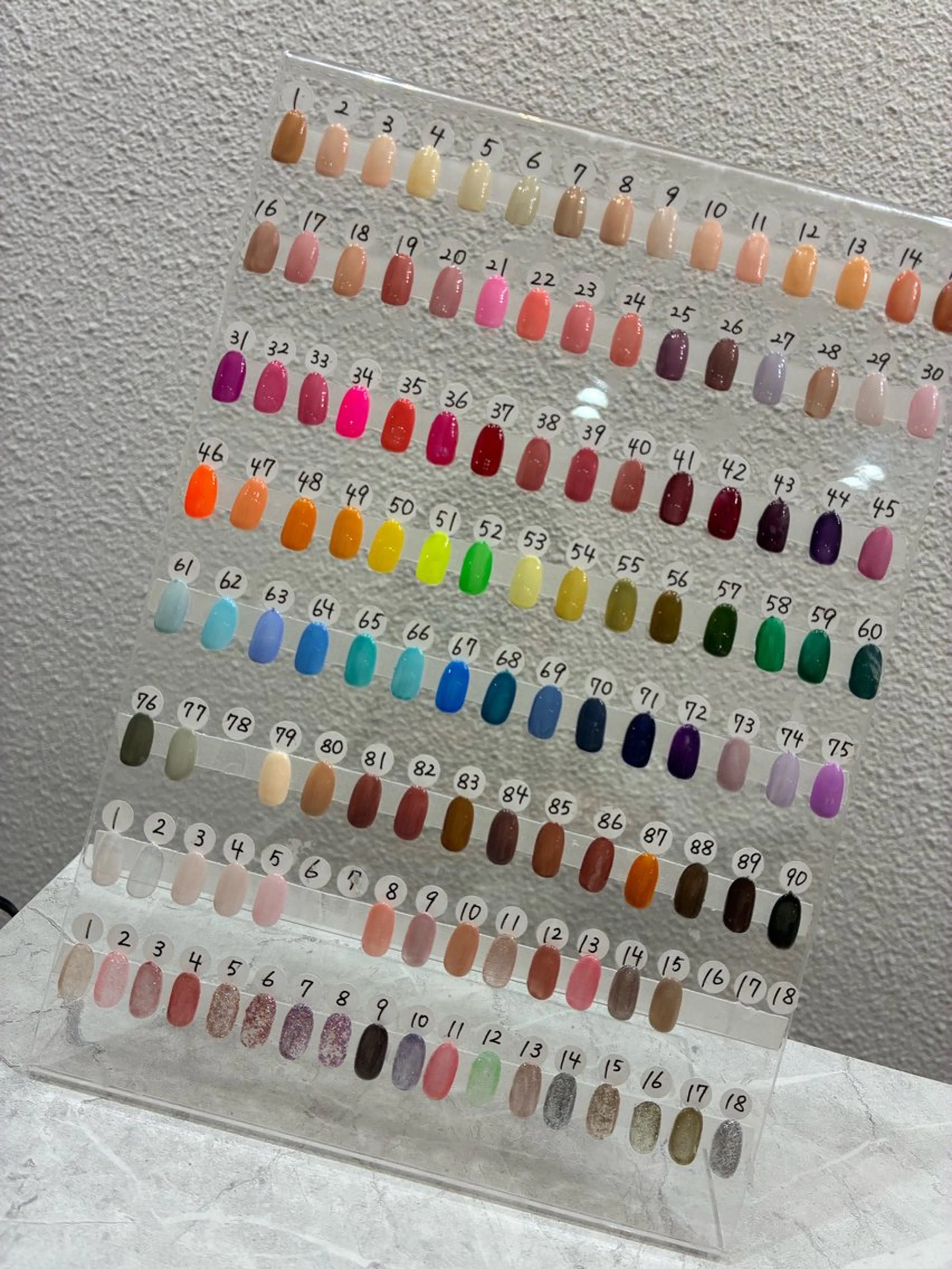 ネイル AMORIA ANNAのネイルデザイン