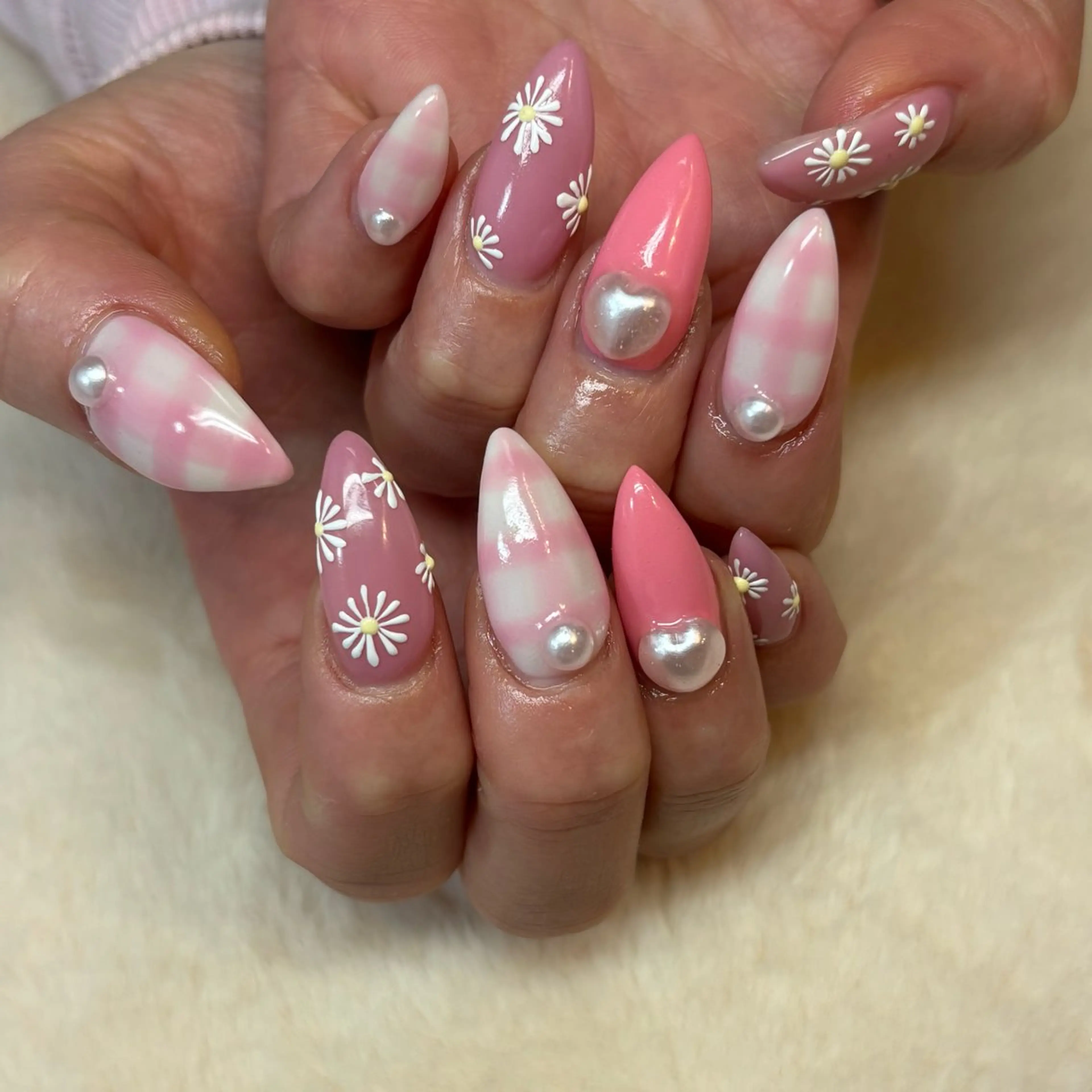 ネイル es nailのネイルデザイン
