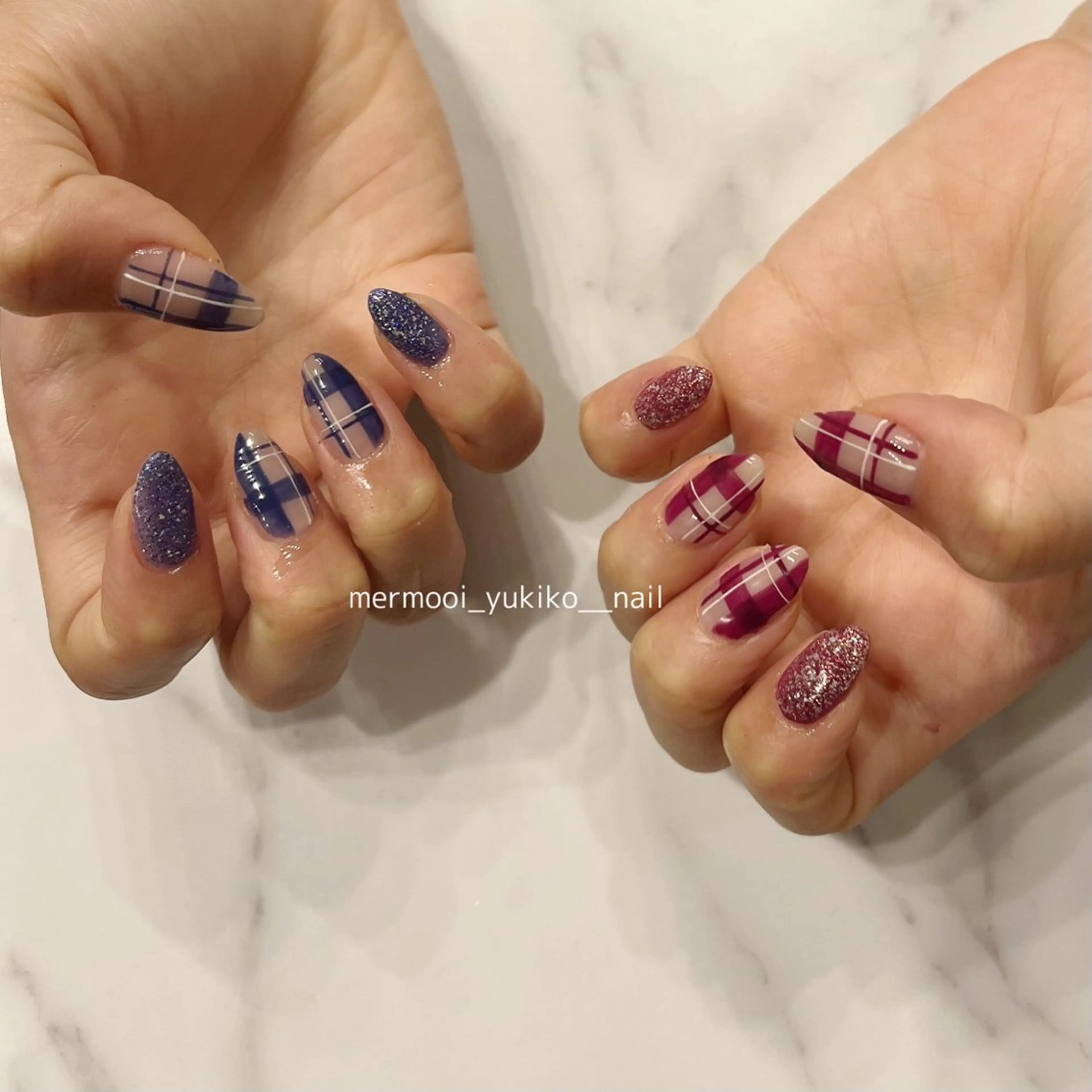 ネイル ボルドー ジェルネイル 韓国ネイル ネイビー パラジェル ハンドネイル mermooi所属・melumooi nailのネイルデザイン