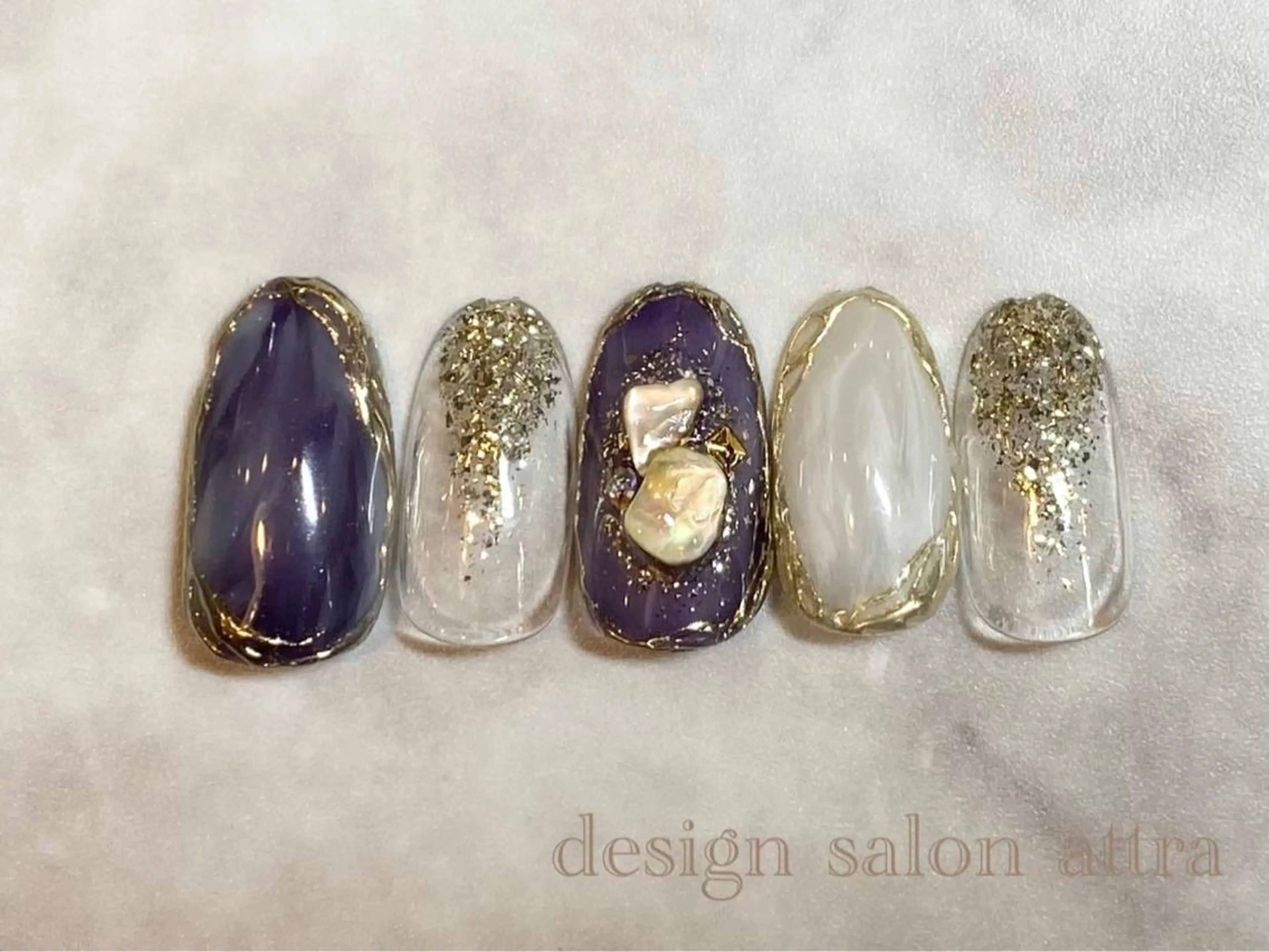 ネイル 糀屋 彩奈のネイルデザイン