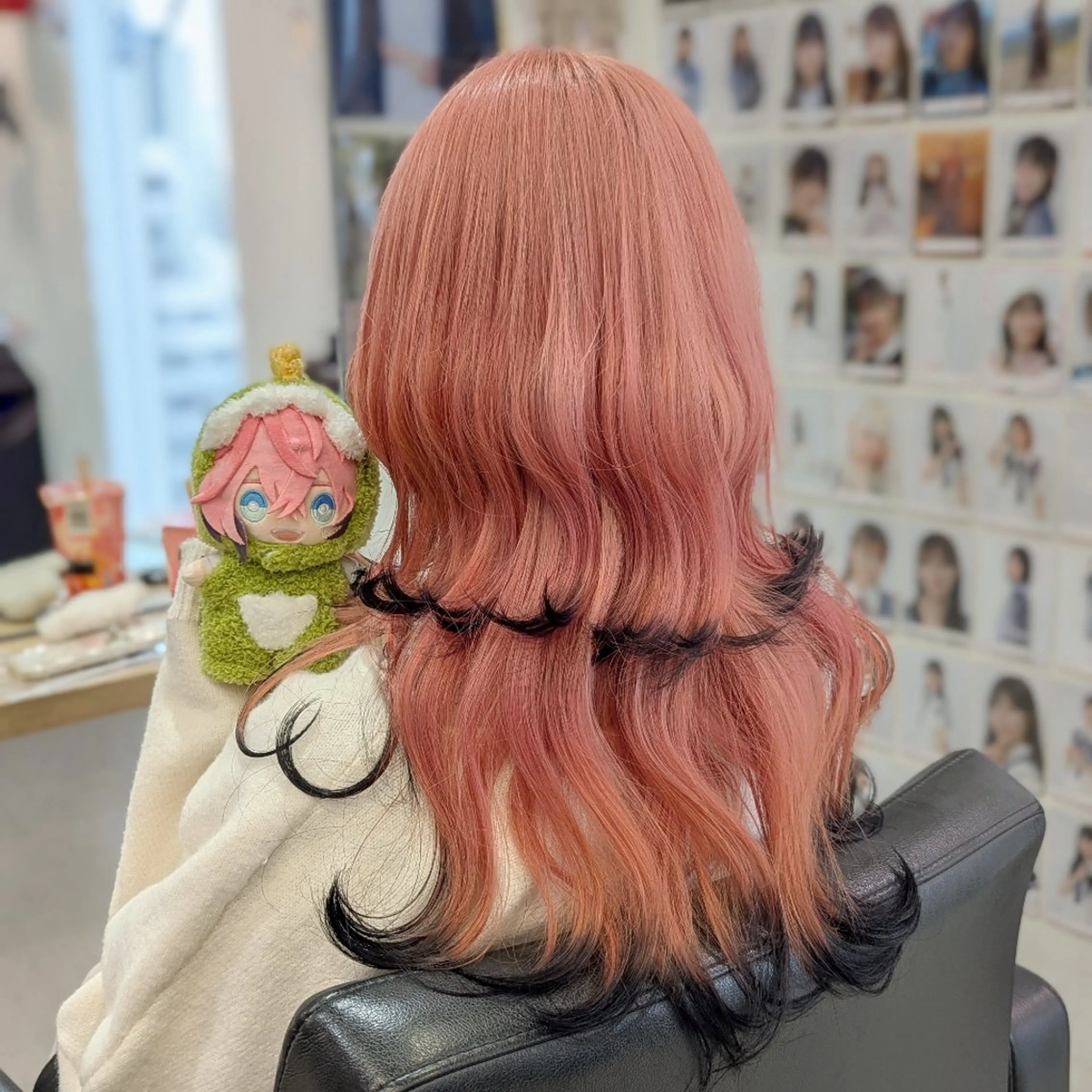 カラー ロング ブリーチ ダブルカラー ピンクカラー 推しカラー🦉にじさ んじカラー🌈🕒✨のヘアスタイル