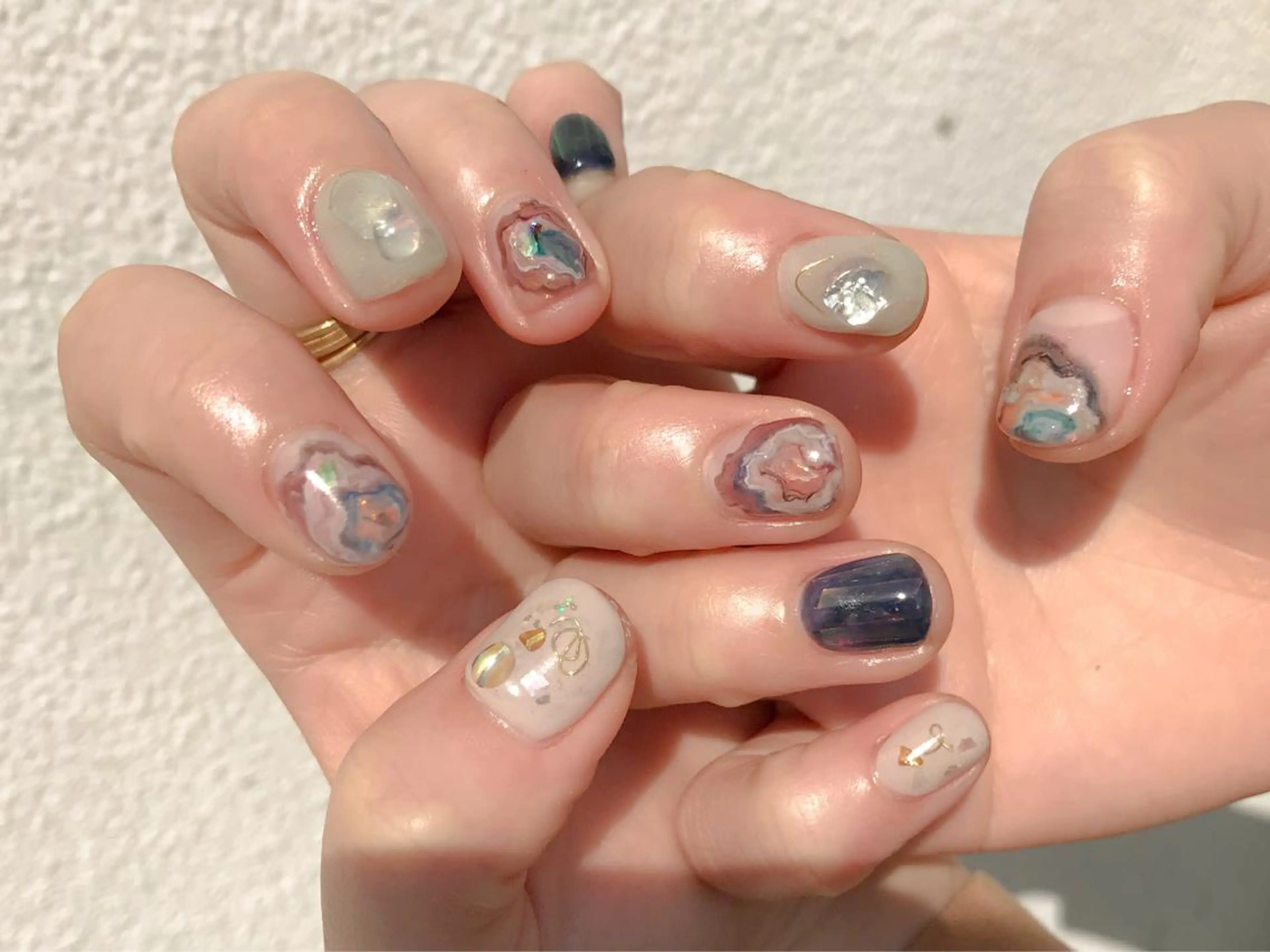 ネイル ニュアンスネイル ショートネイル コガ アオイのネイルデザイン