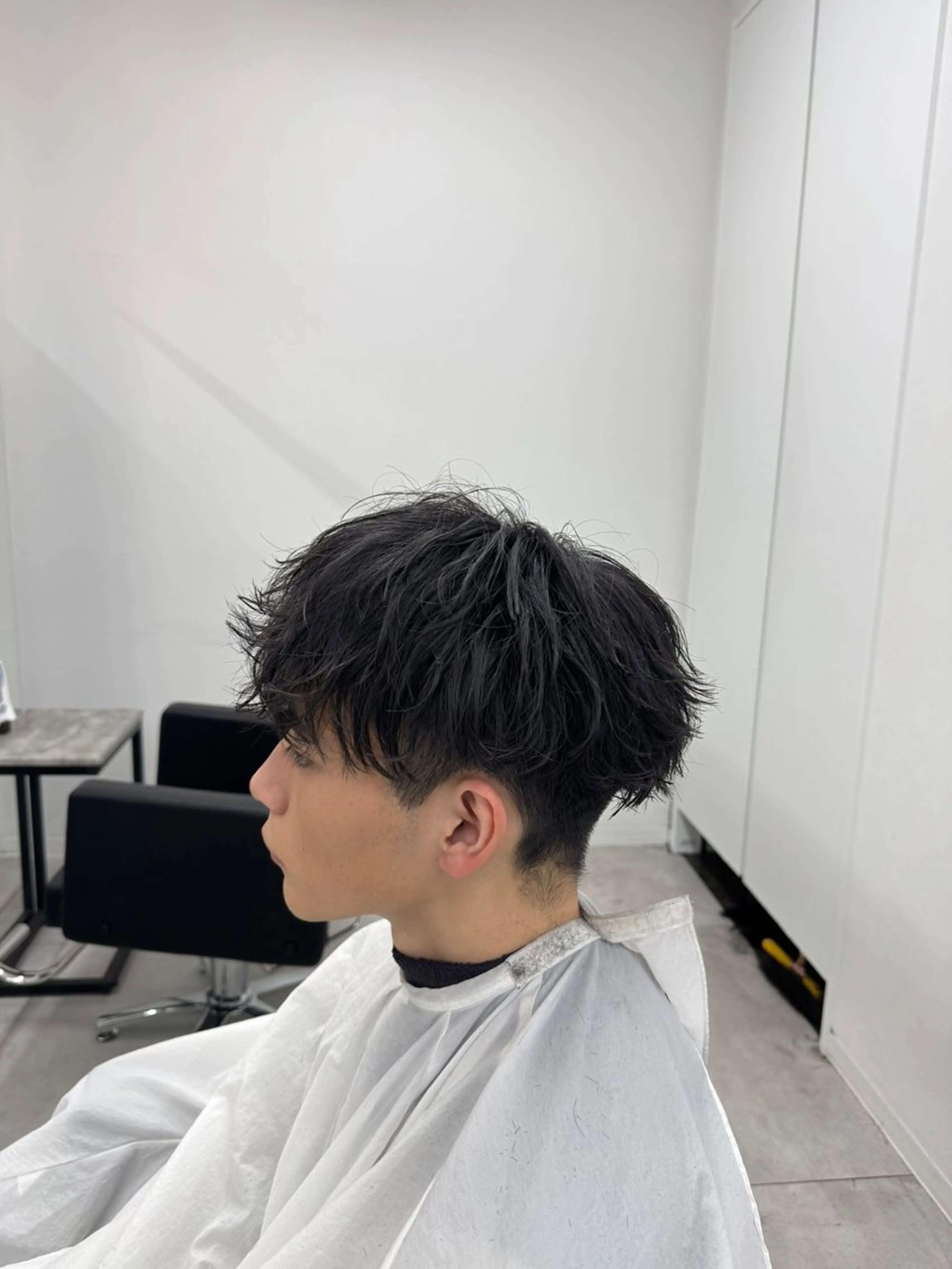 メンズ 赤み消し／アッシュ系 ／ダウンパーマ／優斗のヘアスタイル