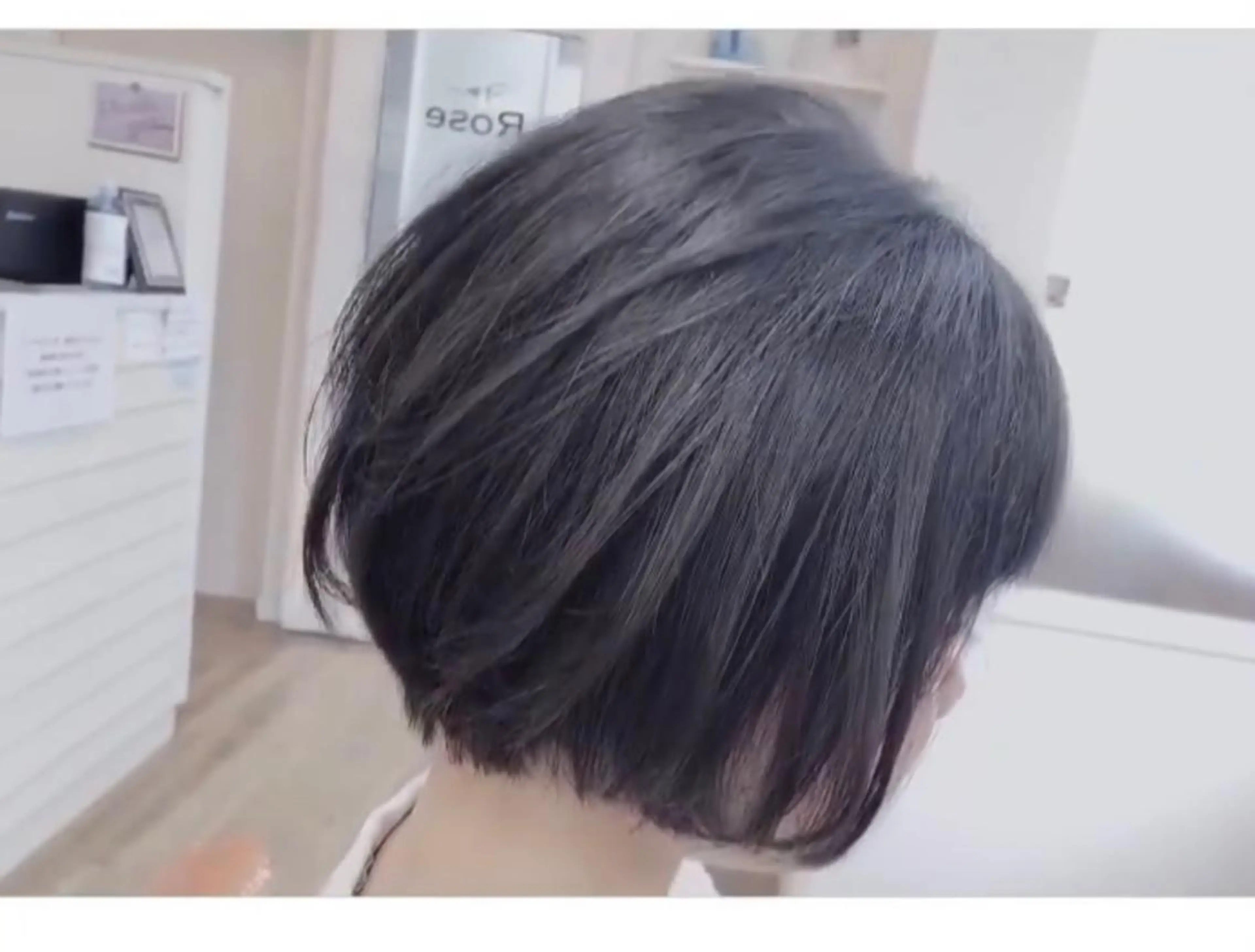 ショート ボブ ROSE甲子園口 山森敬太のヘアスタイル