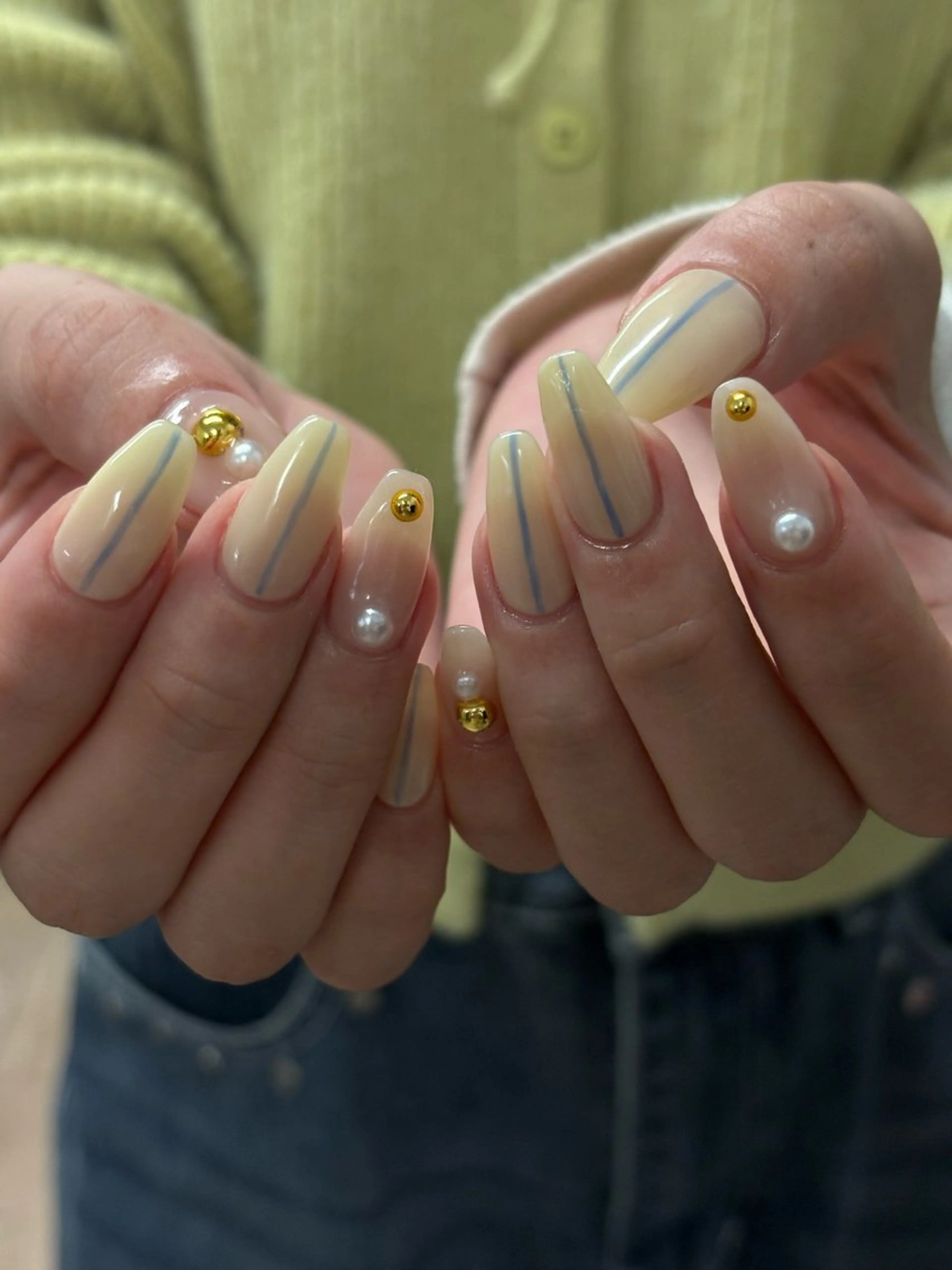 ネイル 黄色 ハンドネイル Noël新宿南口 arisaのネイルデザイン