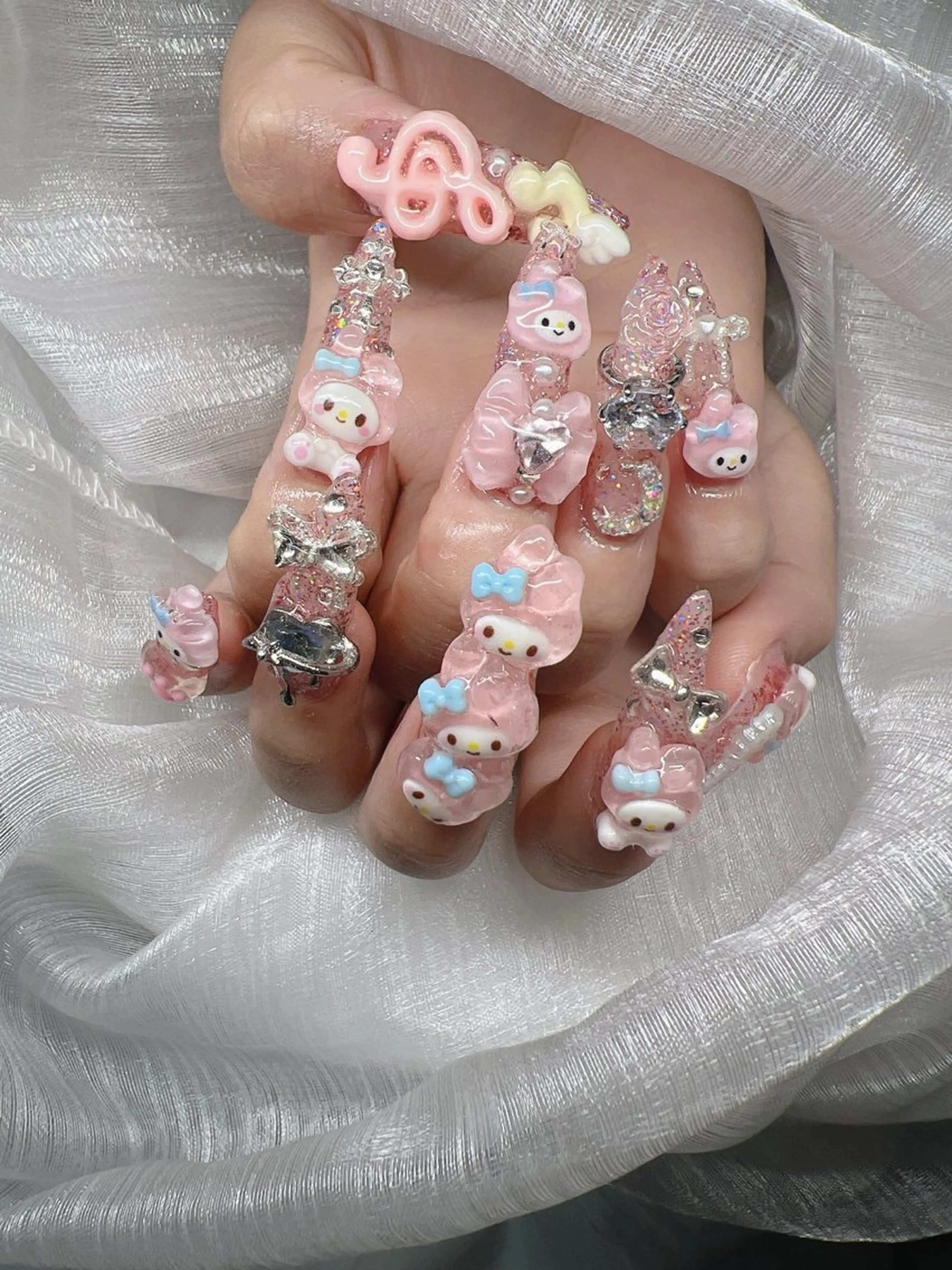 ネイル 長さ出し グラデーション キラキラネイル マグネットネイル ニュアンスネイル ハンドネイル Lee Nailsのネイルデザイン