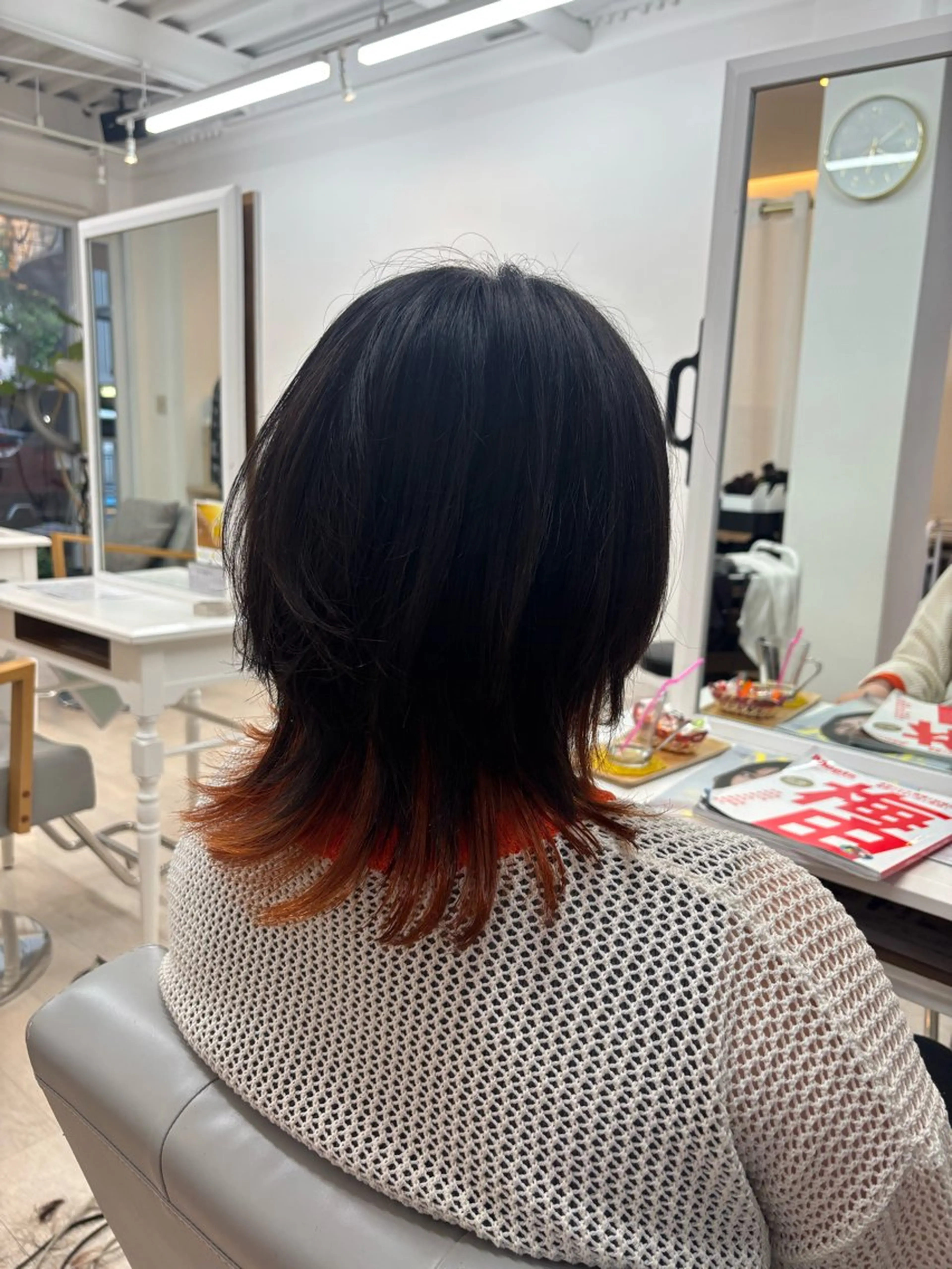 ミディアム ウルフカット ワタセ ヒメカのヘアスタイル