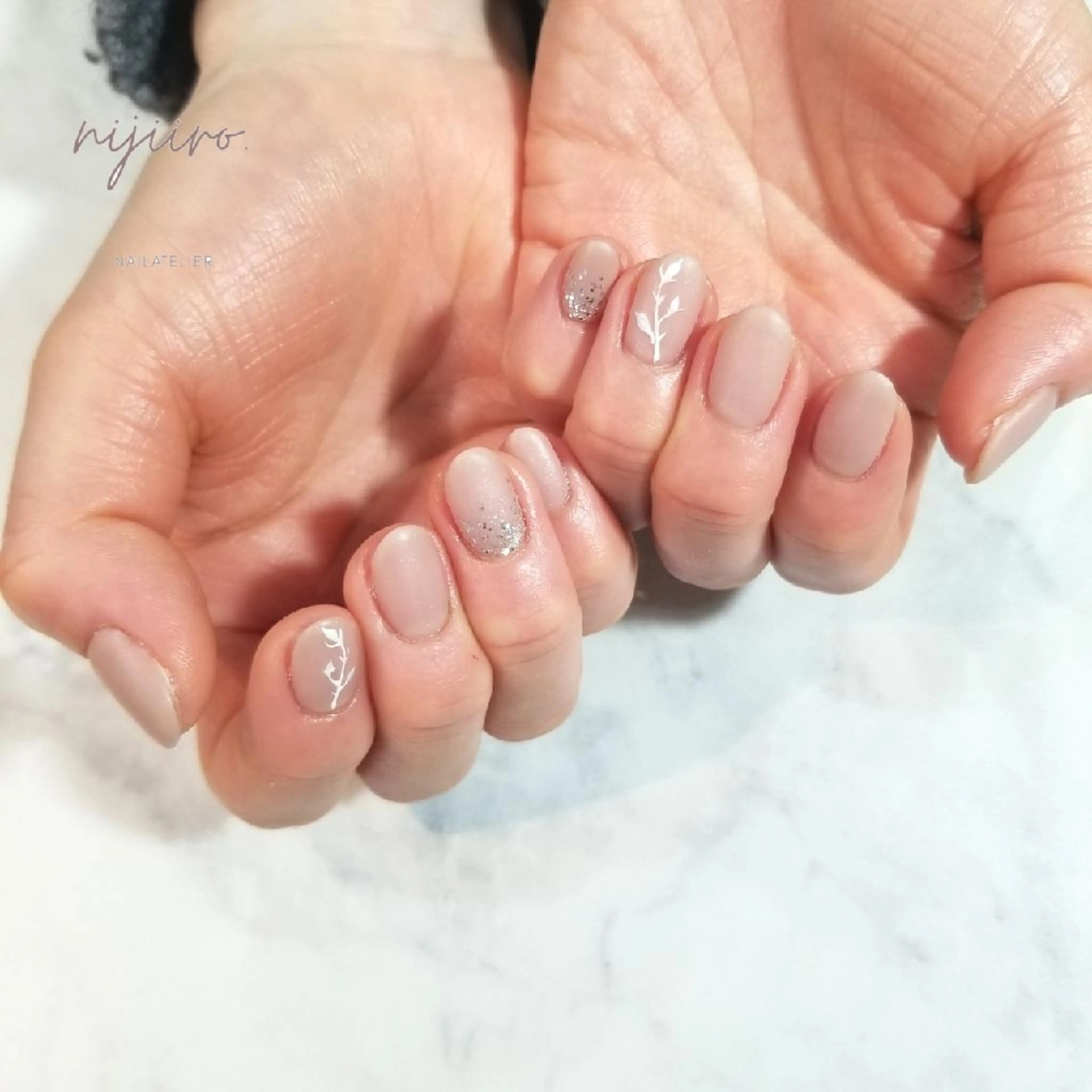 ネイル マットネイル ハンドネイル nijiiro🌈 サトウのネイルデザイン