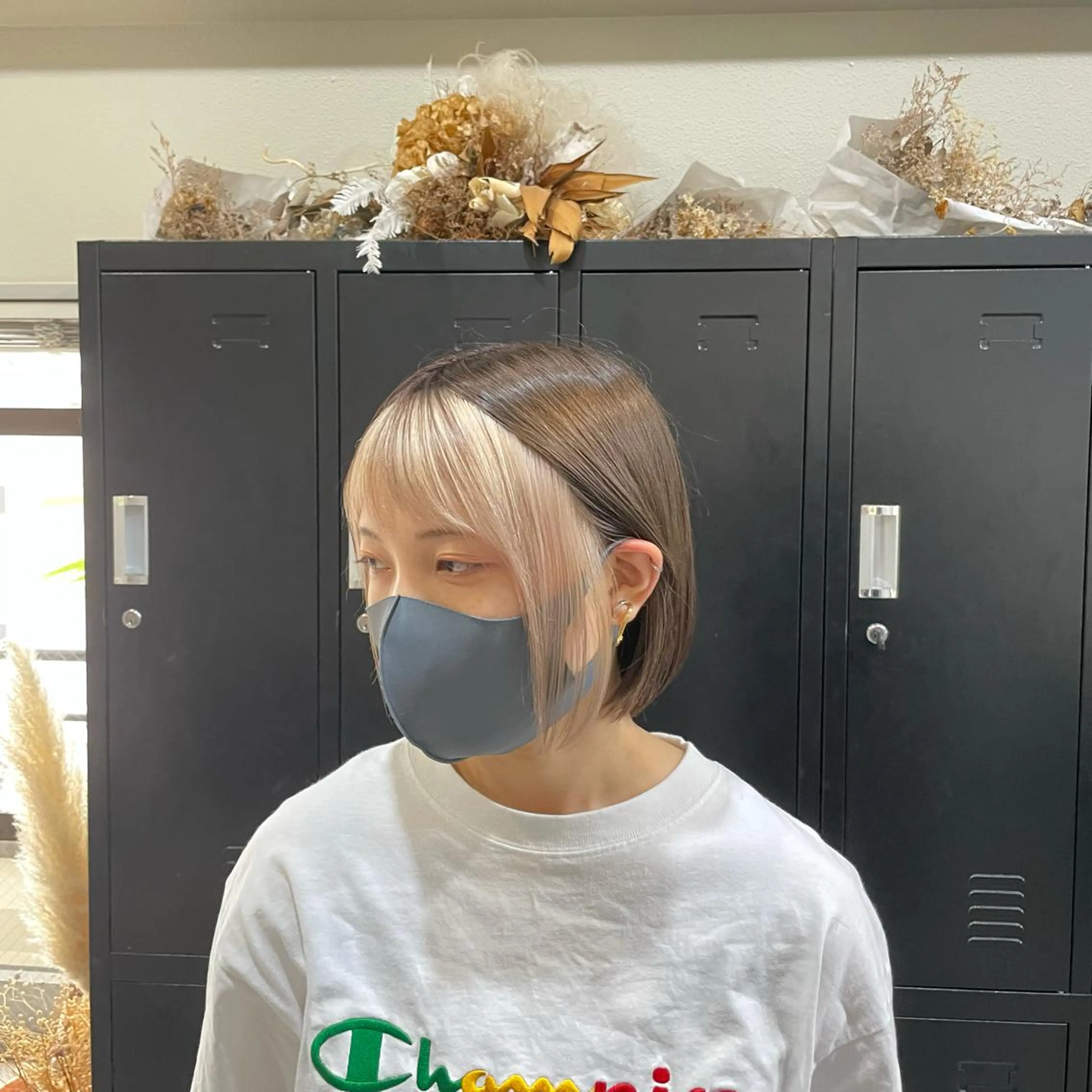 ショート カラー パーマ ヘアアレンジ メンズ キッズ ネイル マツエク・マツパ メンズバレイヤージュ メンズブリーチ メンズハイライト メンズインナーカラー メンズ韓国風 切りっぱなしヘアボブ ミディアムヘアRYOのヘアスタイル