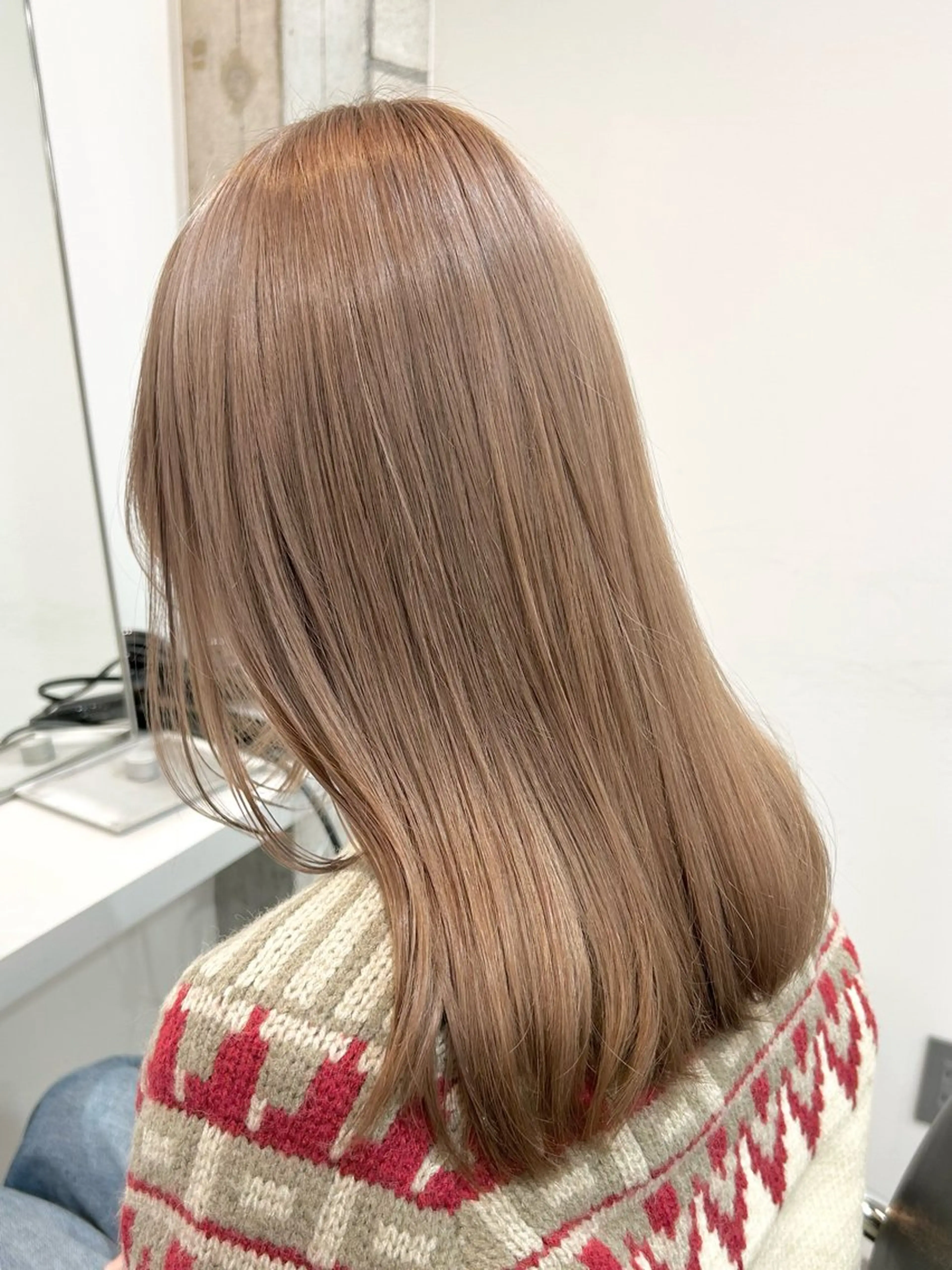 セミロング カラー カット ヘアカラー トリートメント ベージュカラー🐑 レイヤー🤎塚原優芽のヘアスタイル