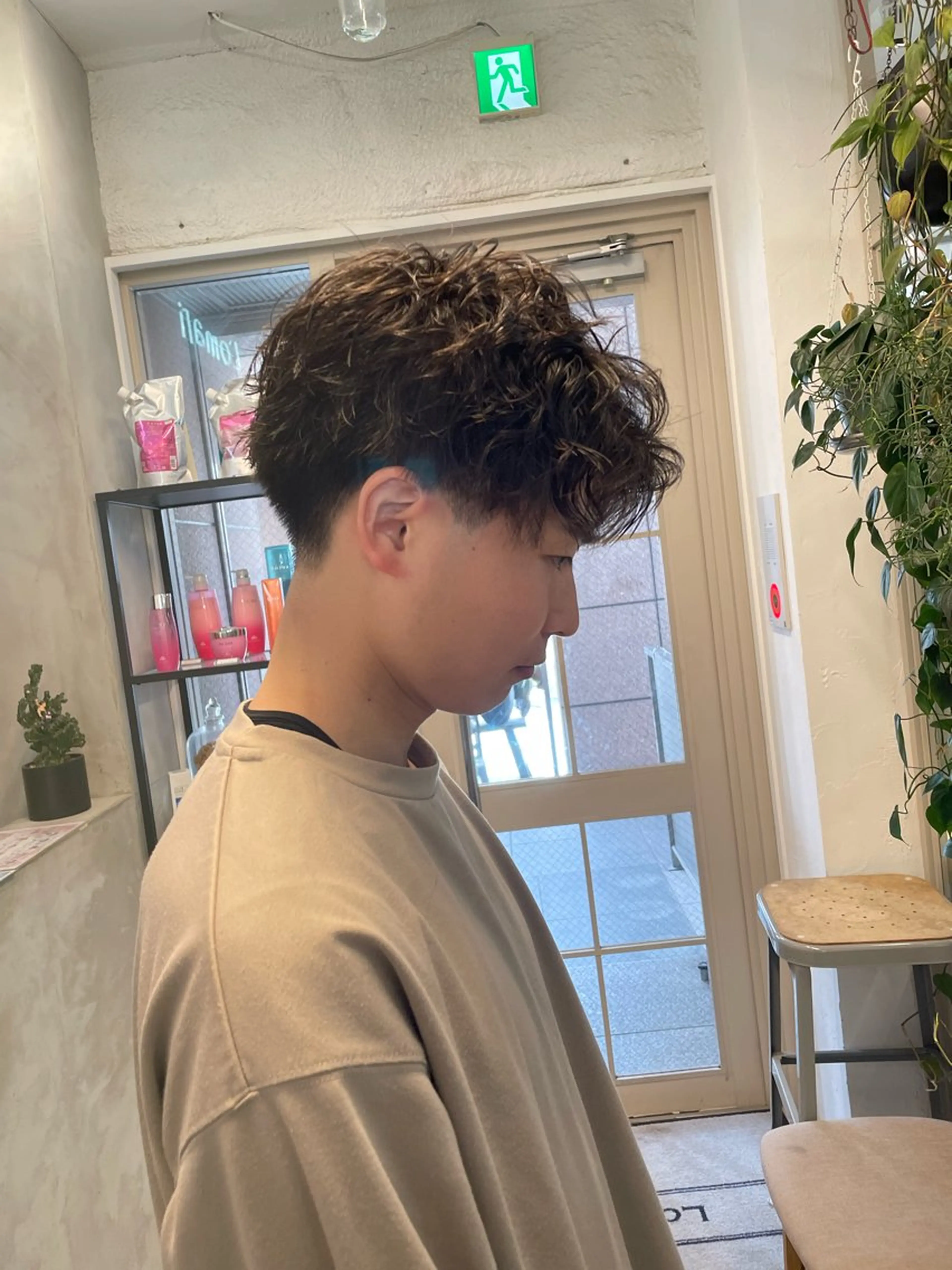 パーマ メンズ ミルクティー× グレージュMOMOのヘアスタイル