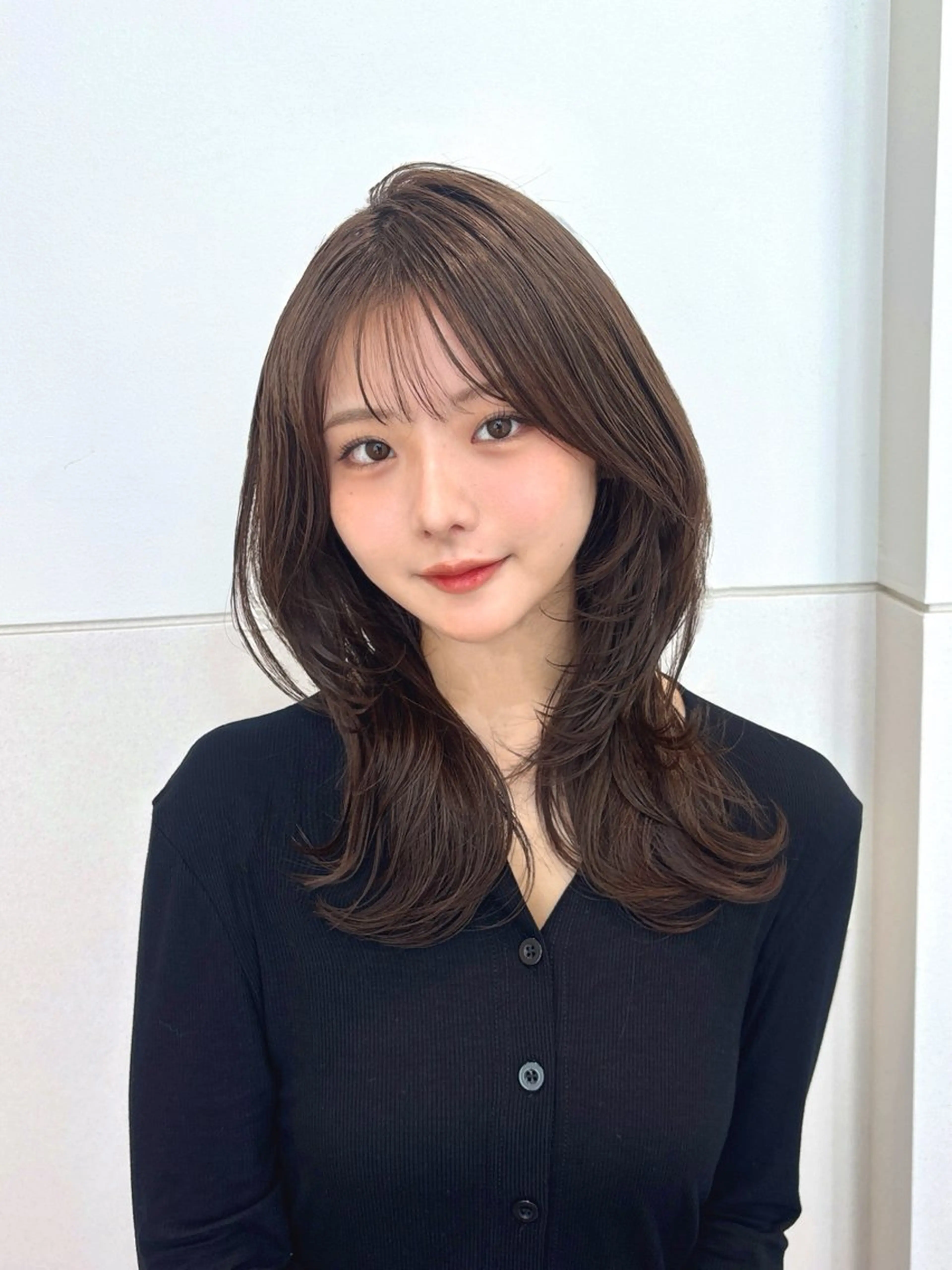 ミディアム カラー 透明感カラー グレージュ くびれヘア 顔周りカット 小顔カット カット ヘアカラー 🍀本格ヘッドスパ 👑髪質改善🍀英司のヘアスタイル