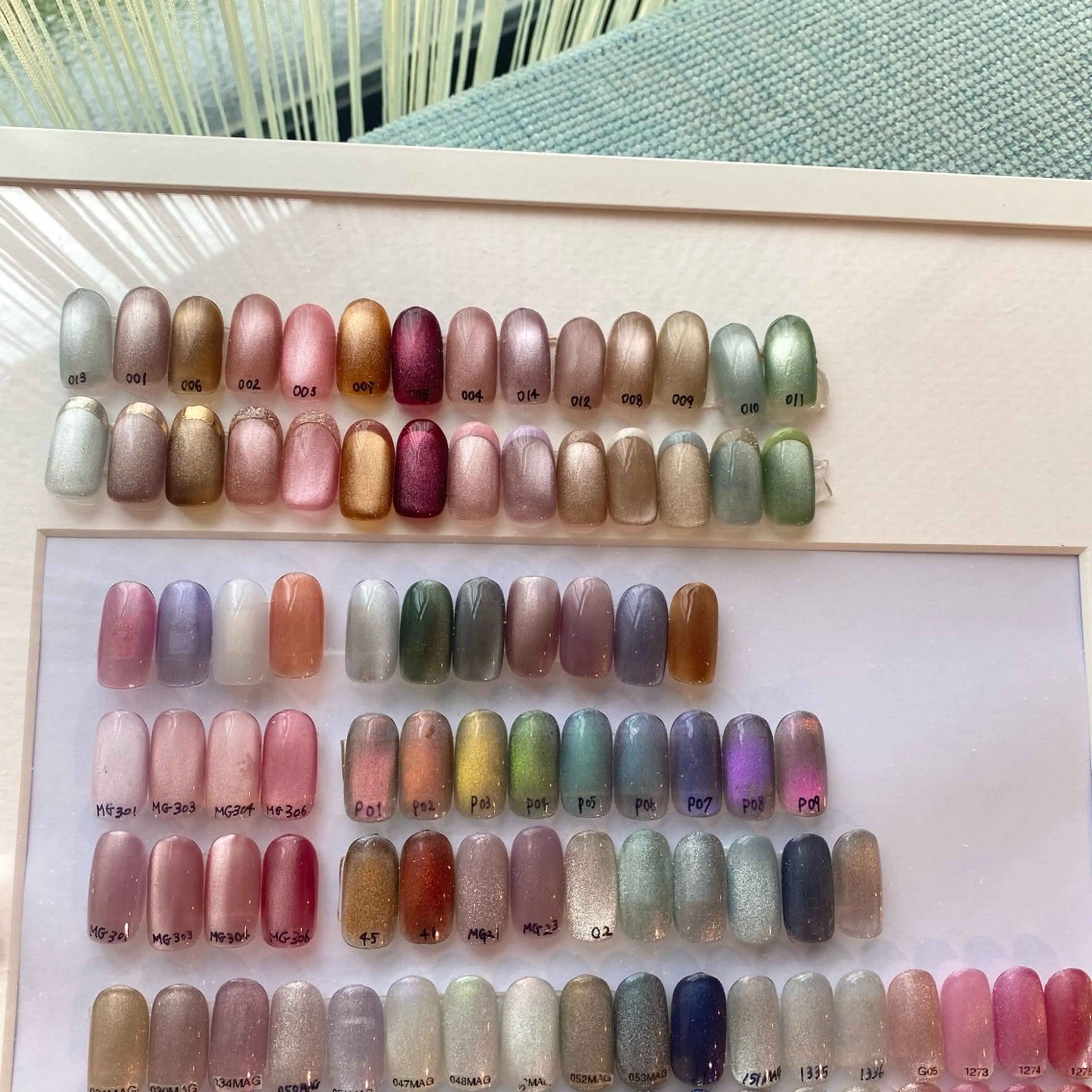 ネイル マグネットネイル HANA /NOEM nailsalonのネイルデザイン