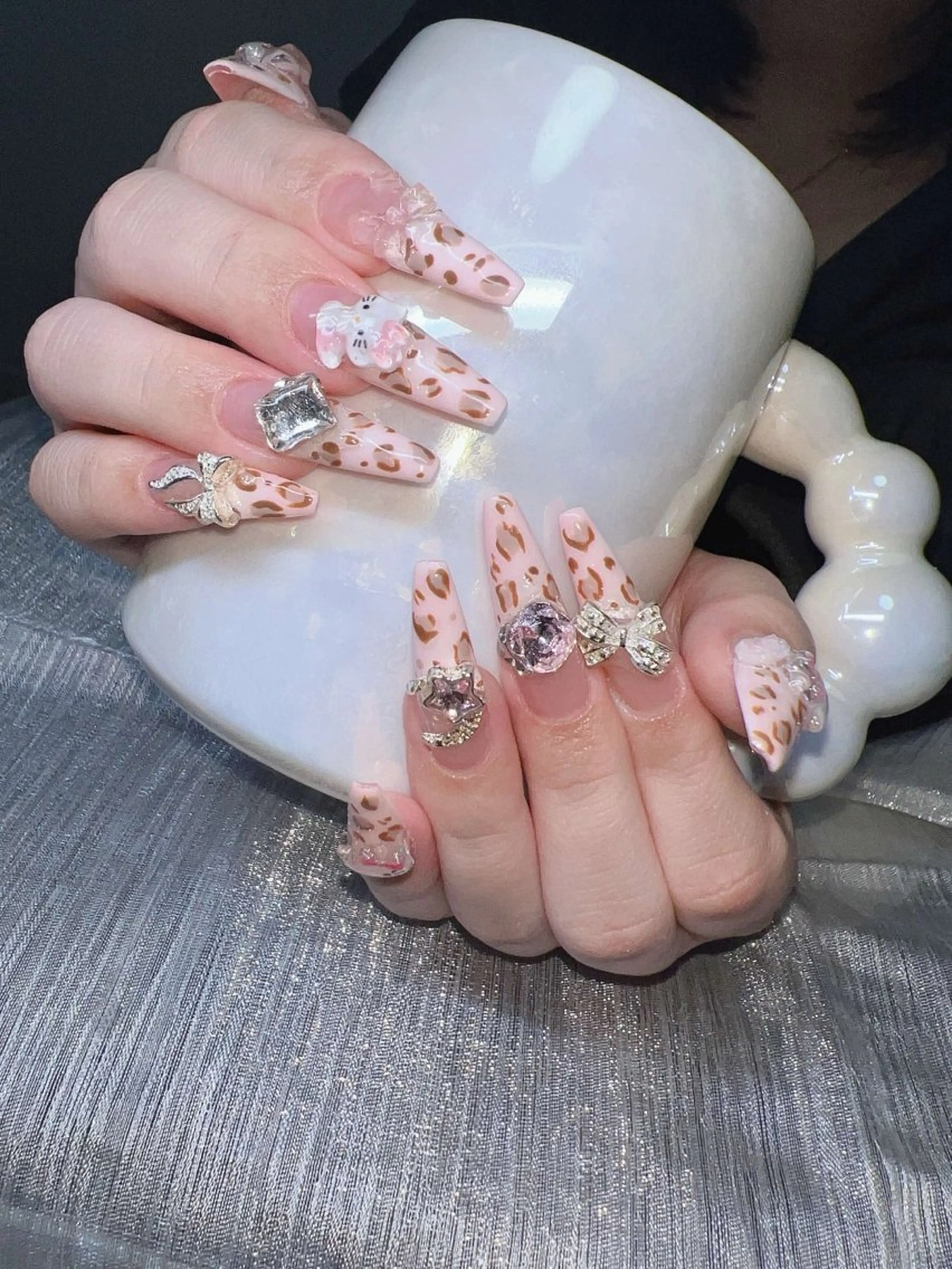 ネイル オーロラネイル チークネイル 長さ出し フットネイル フレンチネイル Lee Nails チップ長さだし専門店のネイルデザイン