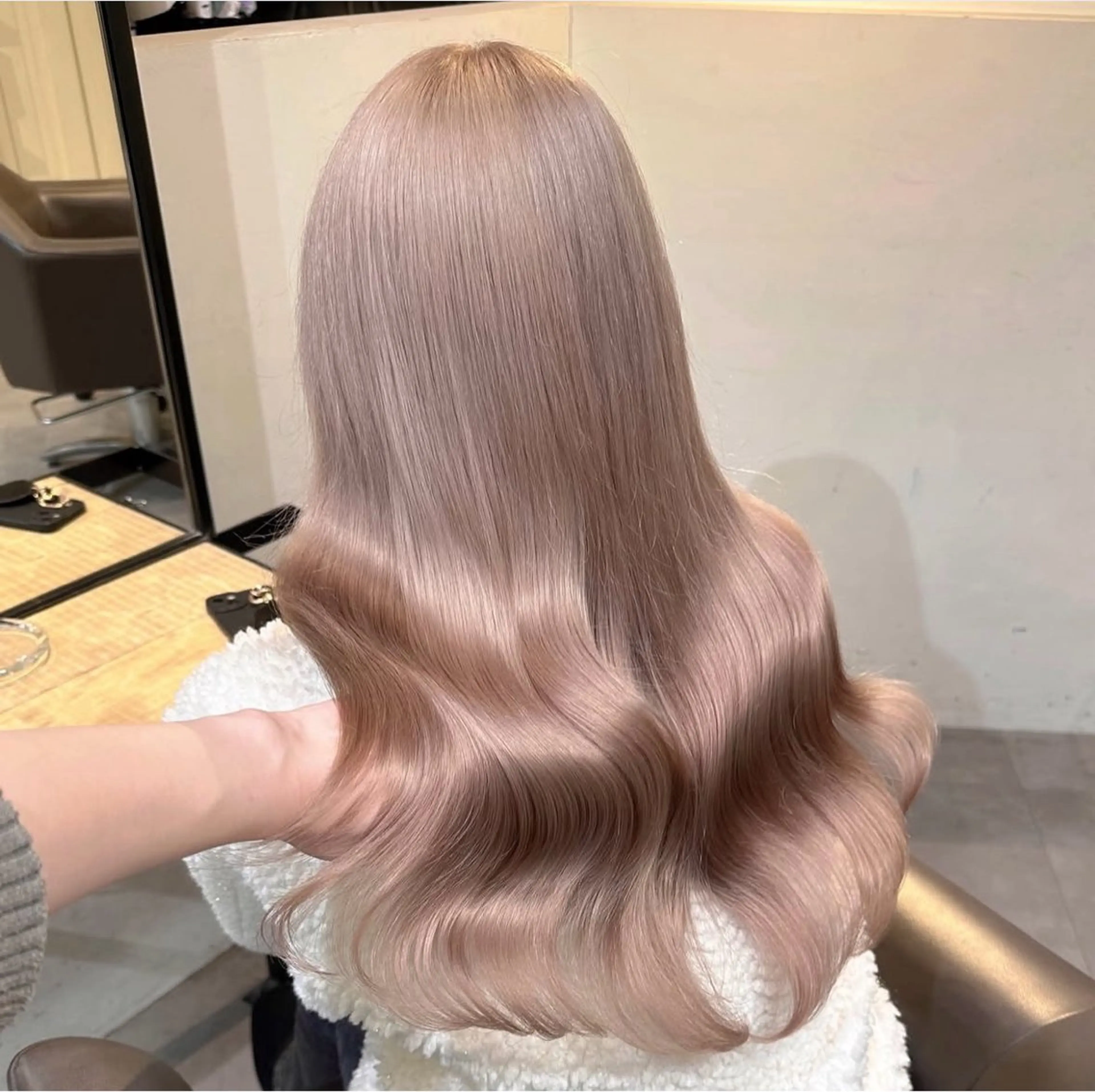 カラー 佐藤 心風のヘアスタイル