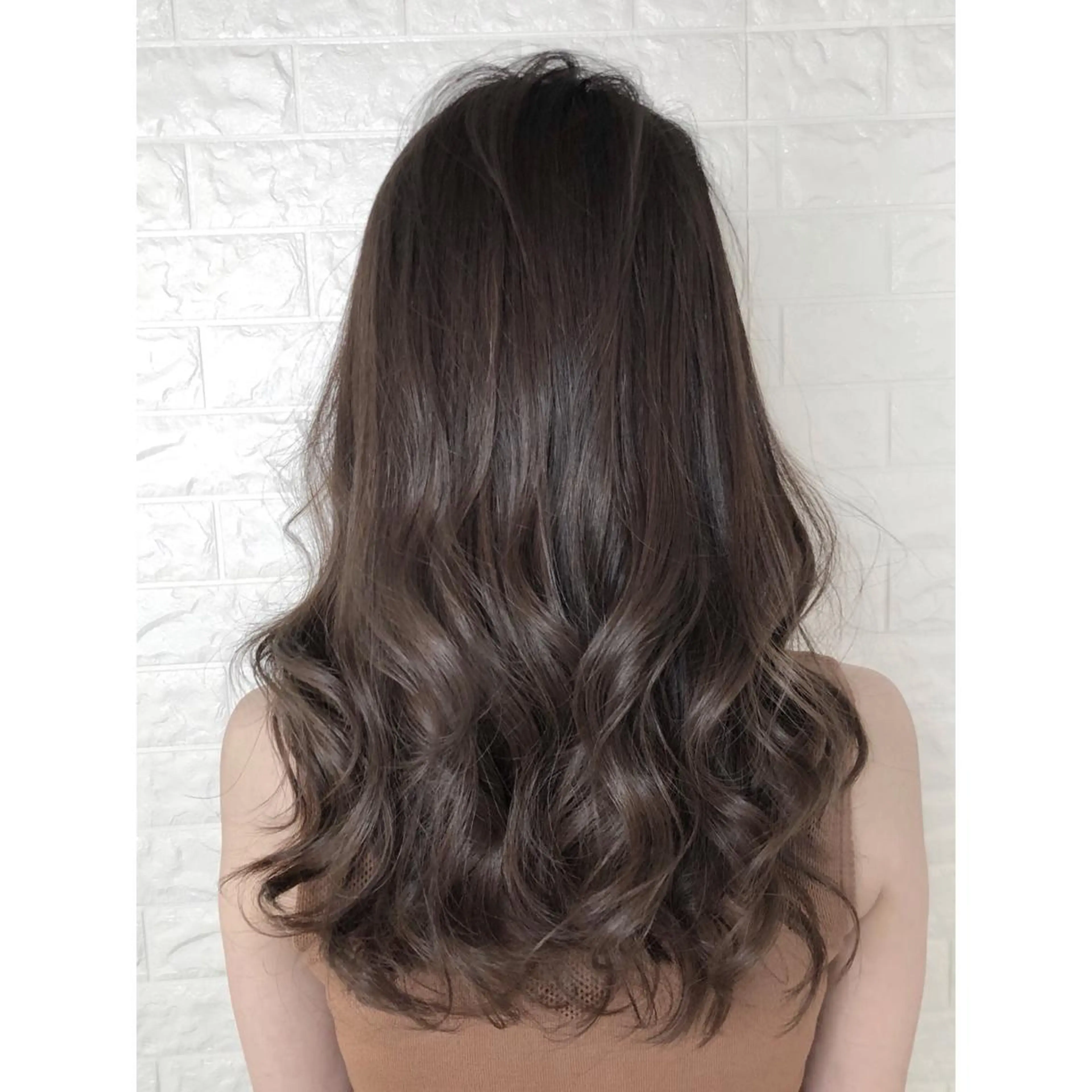 ミディアム カラー ベージュカラー 透明感カラー イルミナカラー トリートメント 髪質改善特化KIZU /艶髪研究（京都）のヘアスタイル