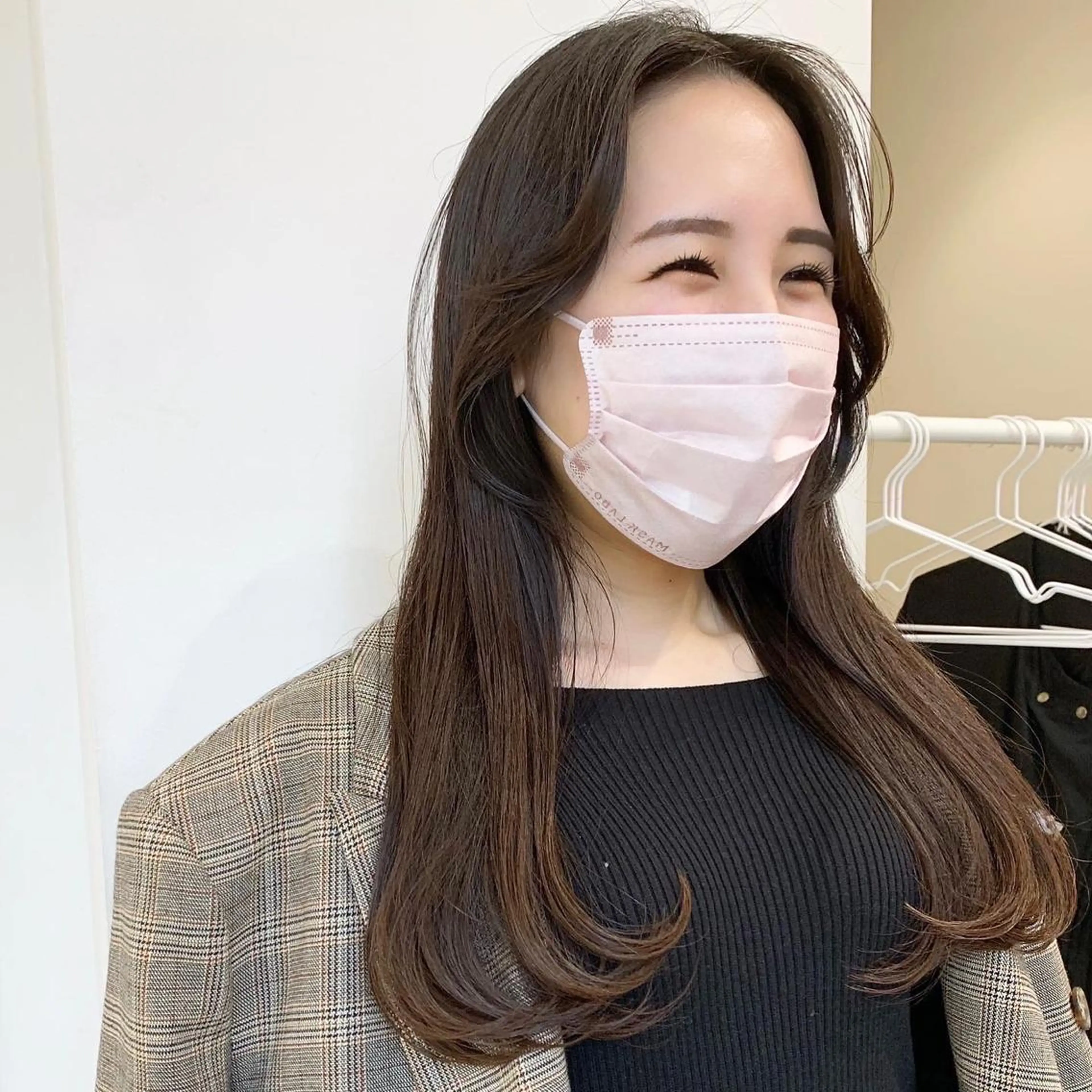 ロング オチ ハナのヘアスタイル