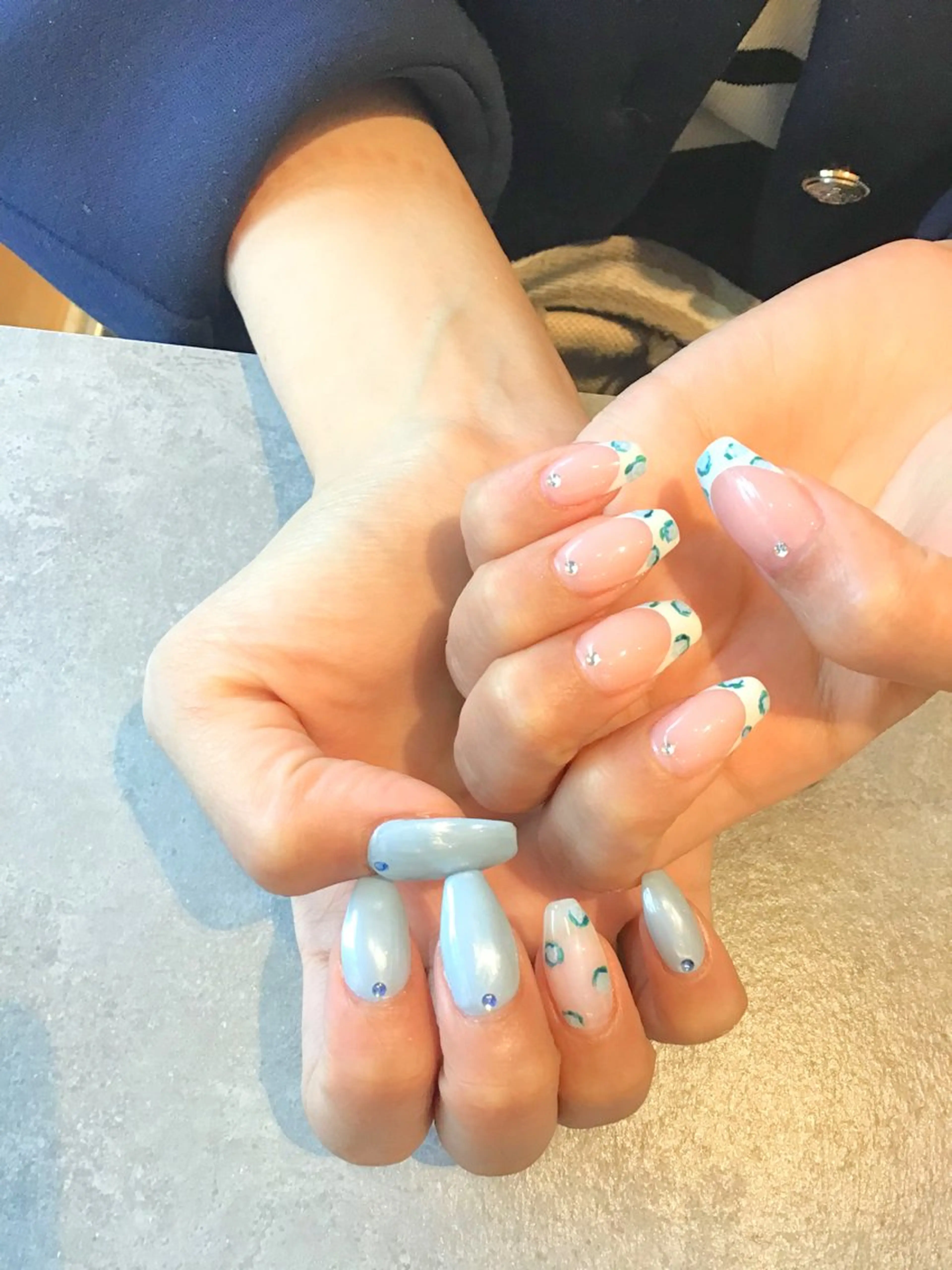 ネイル 持ち込み Nest 岩崎のネイルデザイン