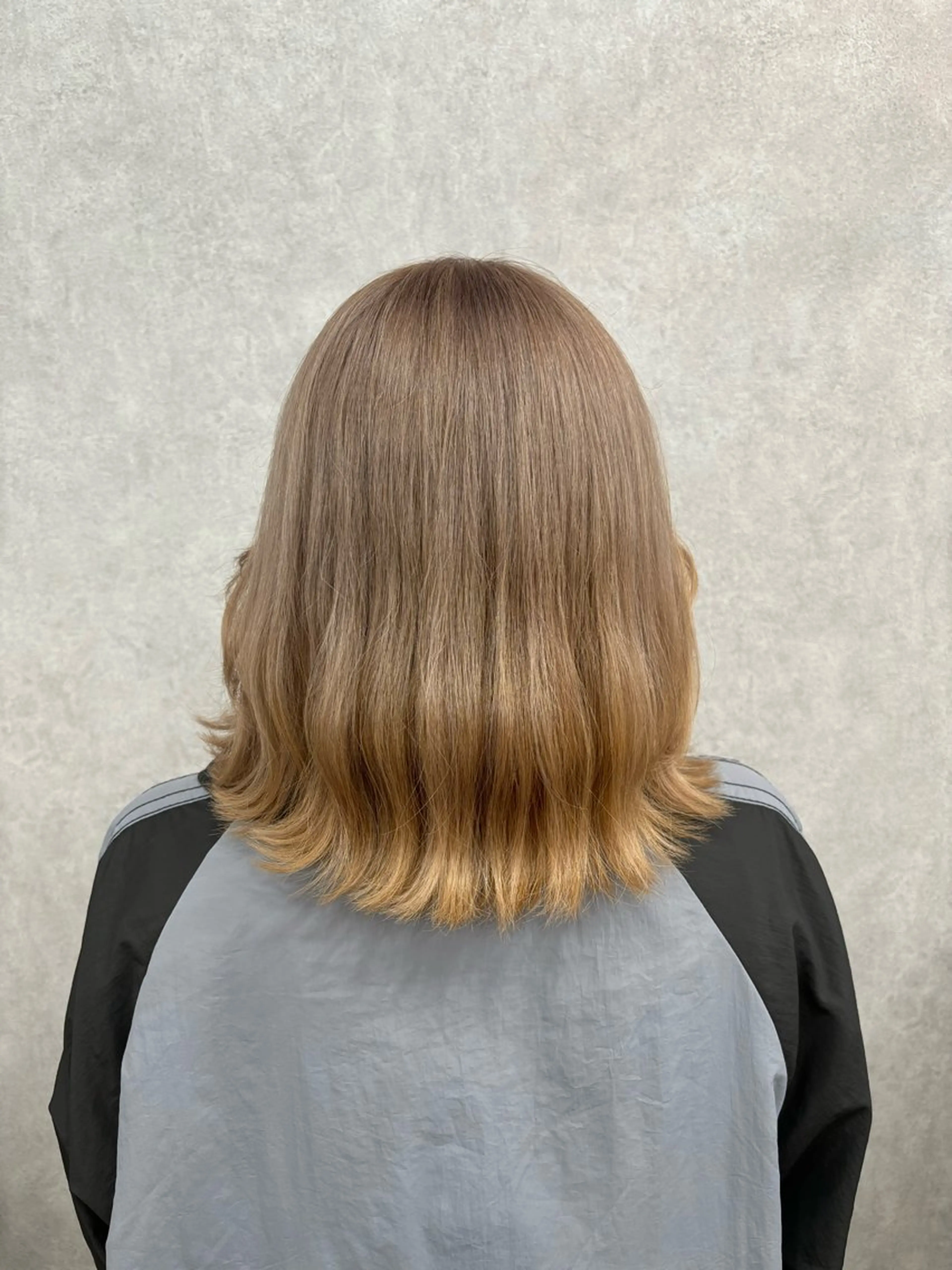 ショート 🩶西 雪乃/透明感 くすみカラー🫧のヘアスタイル