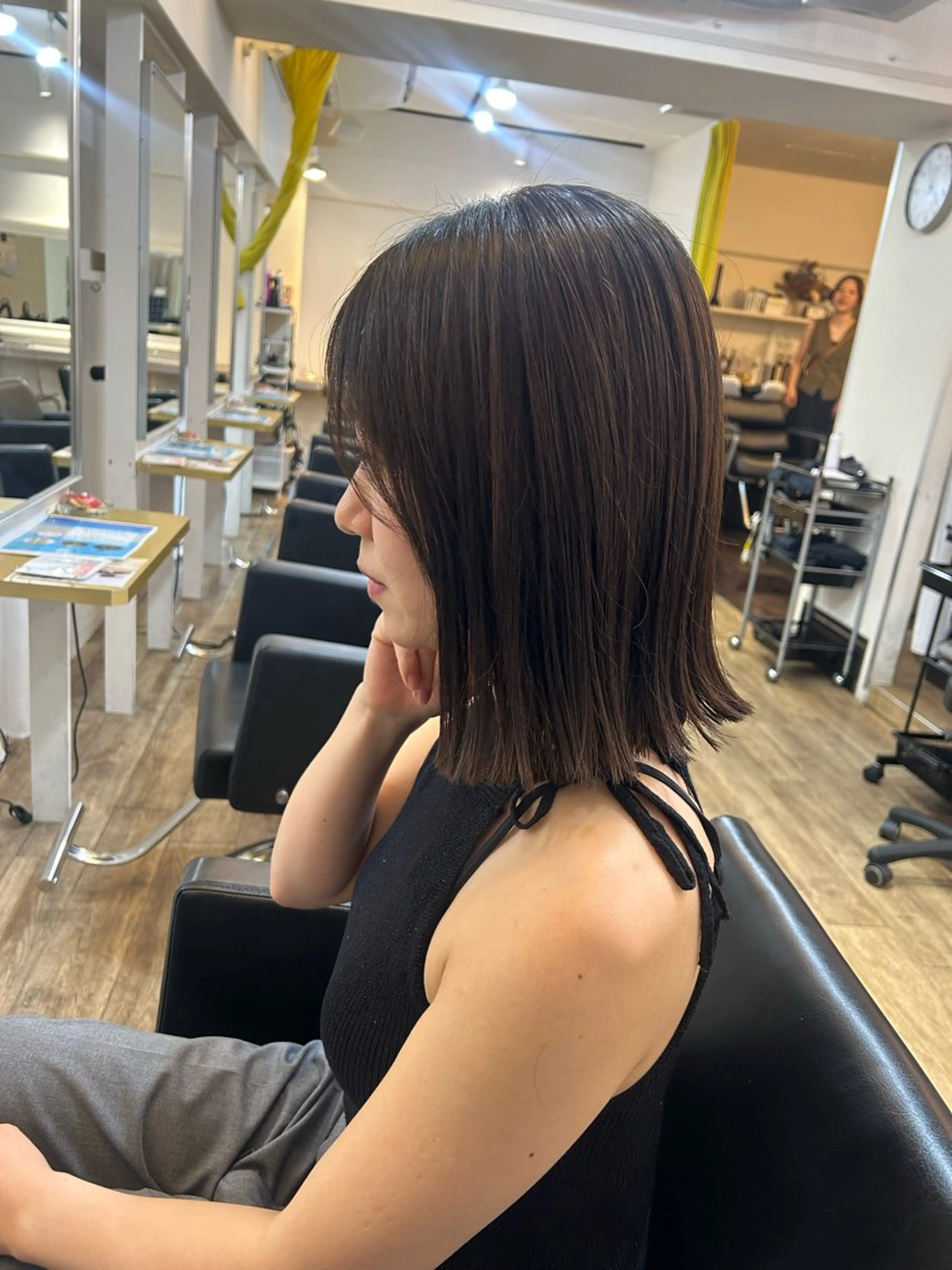 ショート ボブ くびれヘア 顔周りカット 韓国風ヘア レイヤーカット ブリーチなしベージュ /ヘアセット/ミユのヘアスタイル