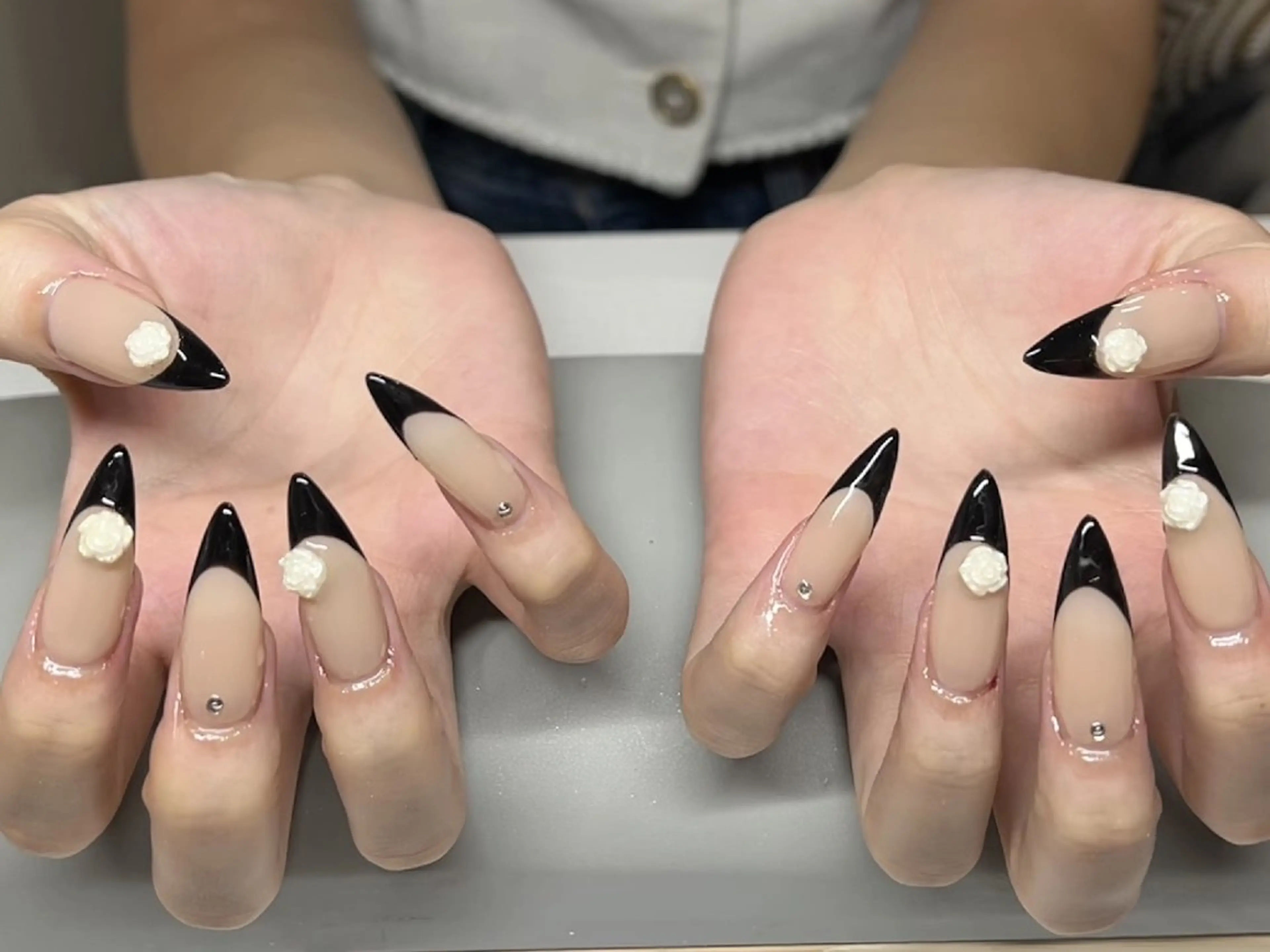 ネイル フットネイル フレンチネイル ジェルネイル ガラスフレンチ 韓国ネイル ハンドネイル ハンドケア The  Nail 新大久保店のその他イメージ