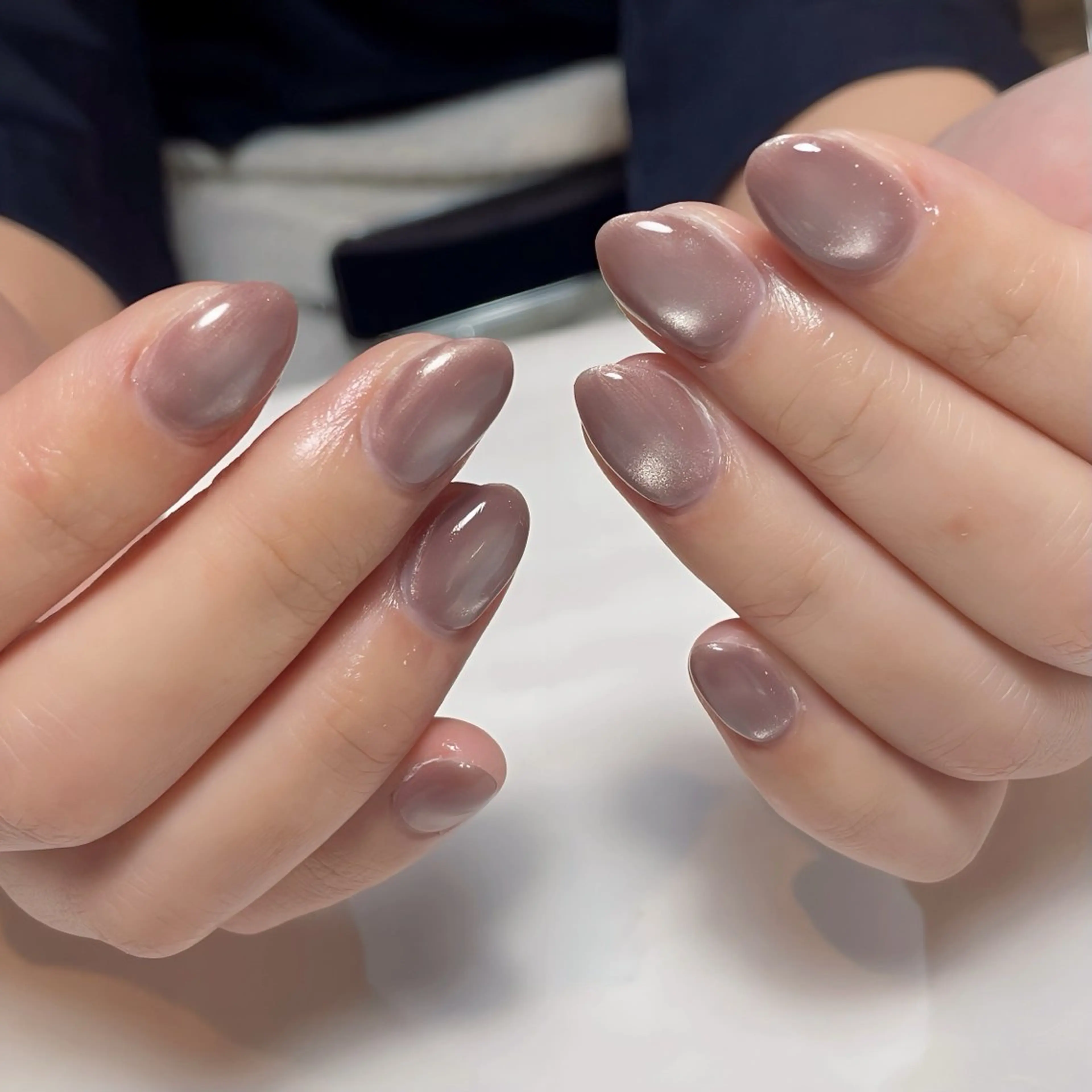 ネイル グラデーション ラメ(グリッター) ラメグラデーション ワンカラーネイル シンプルネイル ハンドネイル MARU NAIL Izumiのネイルデザイン