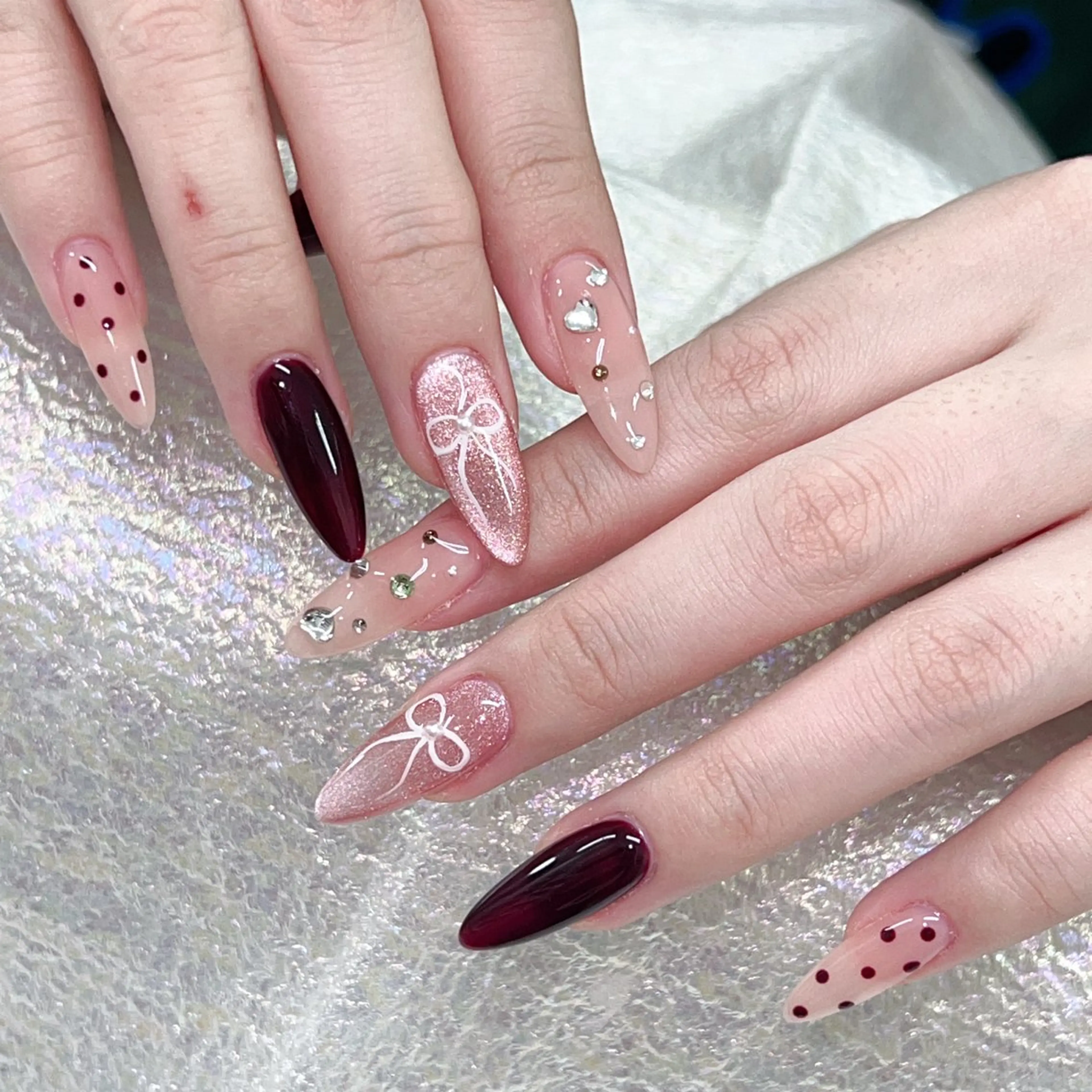 ネイル アートネイル グラデーション キラキラネイル ニュアンスネイル オフィスネイル ハンドネイル 長いだし/スカルプ/ パラシェルN.oneのネイルデザイン