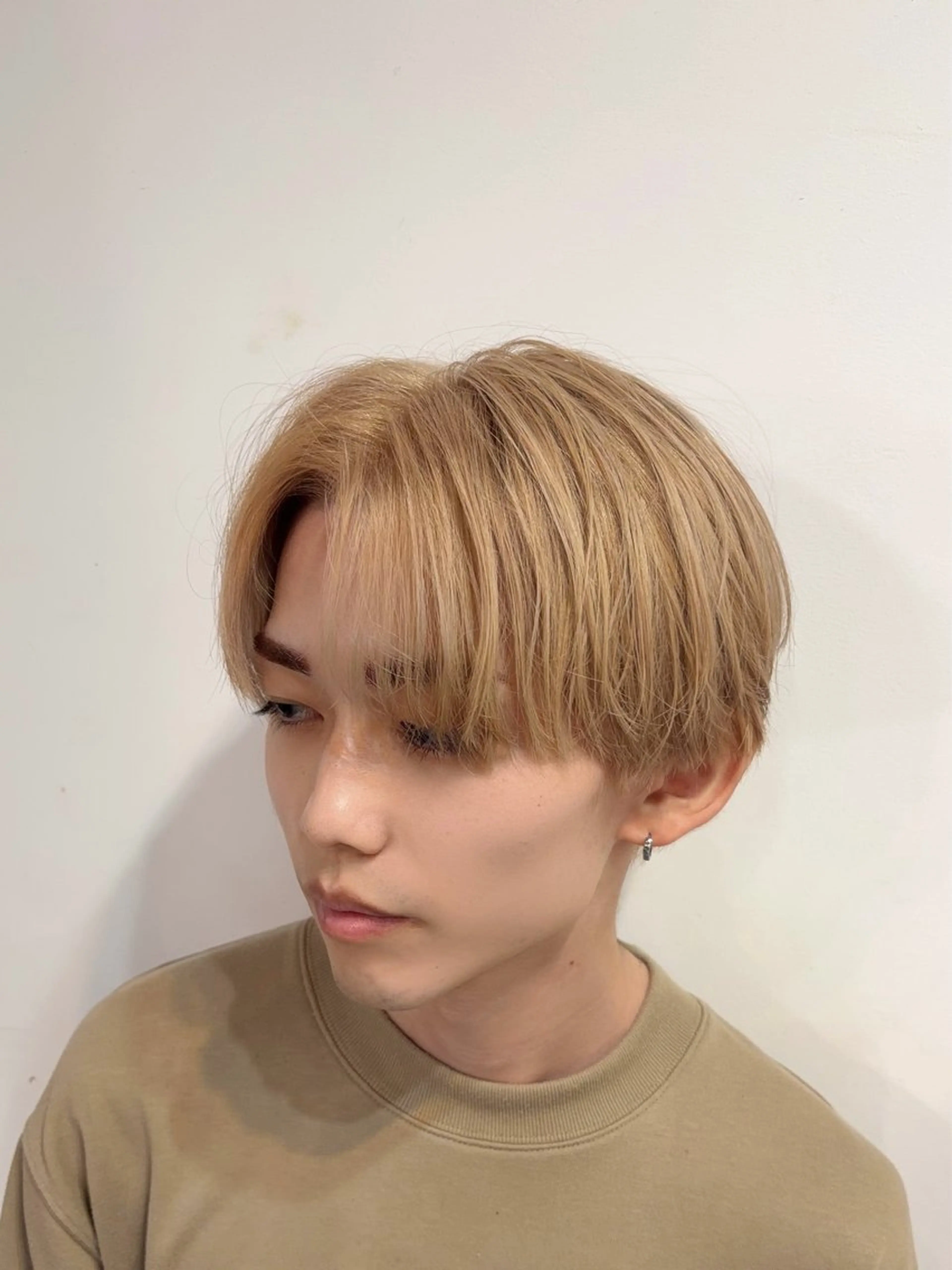 カラー メンズ カット ヘアカラー トリートメント ダブルカラー寒色系 ボリューム改善ハヤトのヘアスタイル