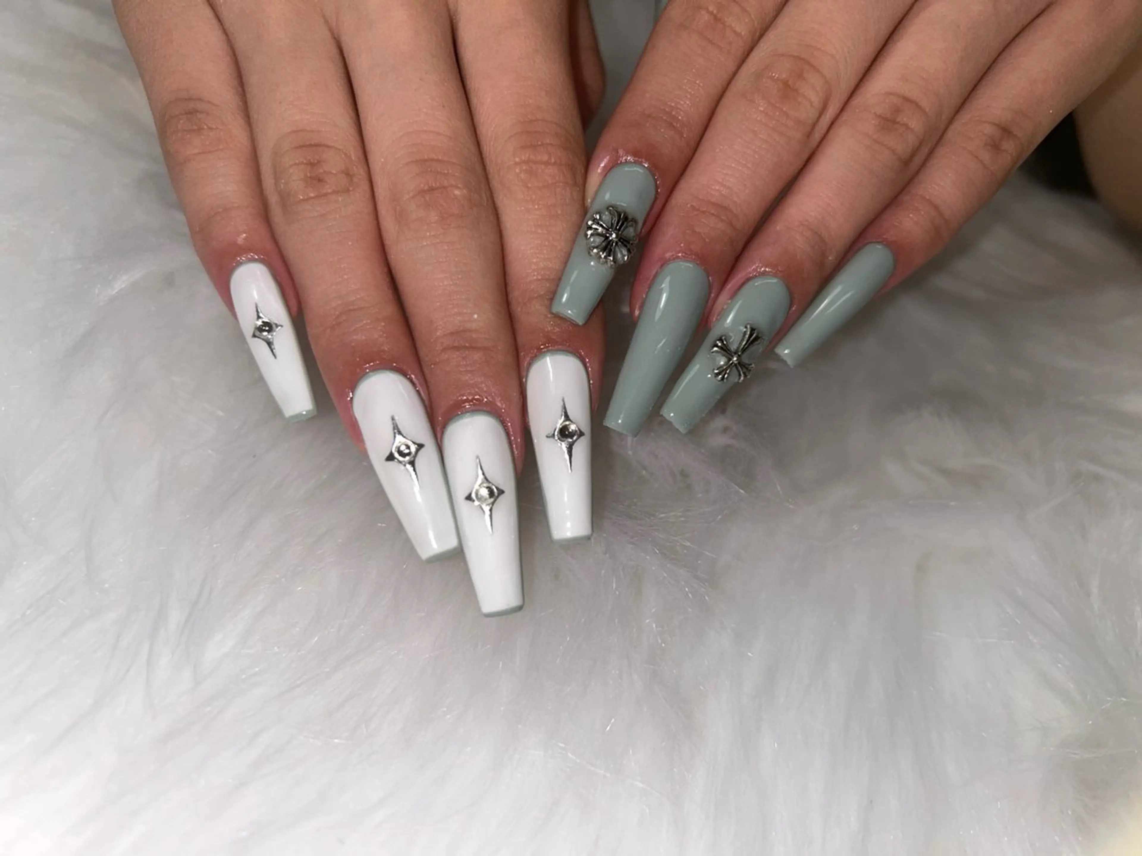 ネイル 高草木 桃香のネイルデザイン