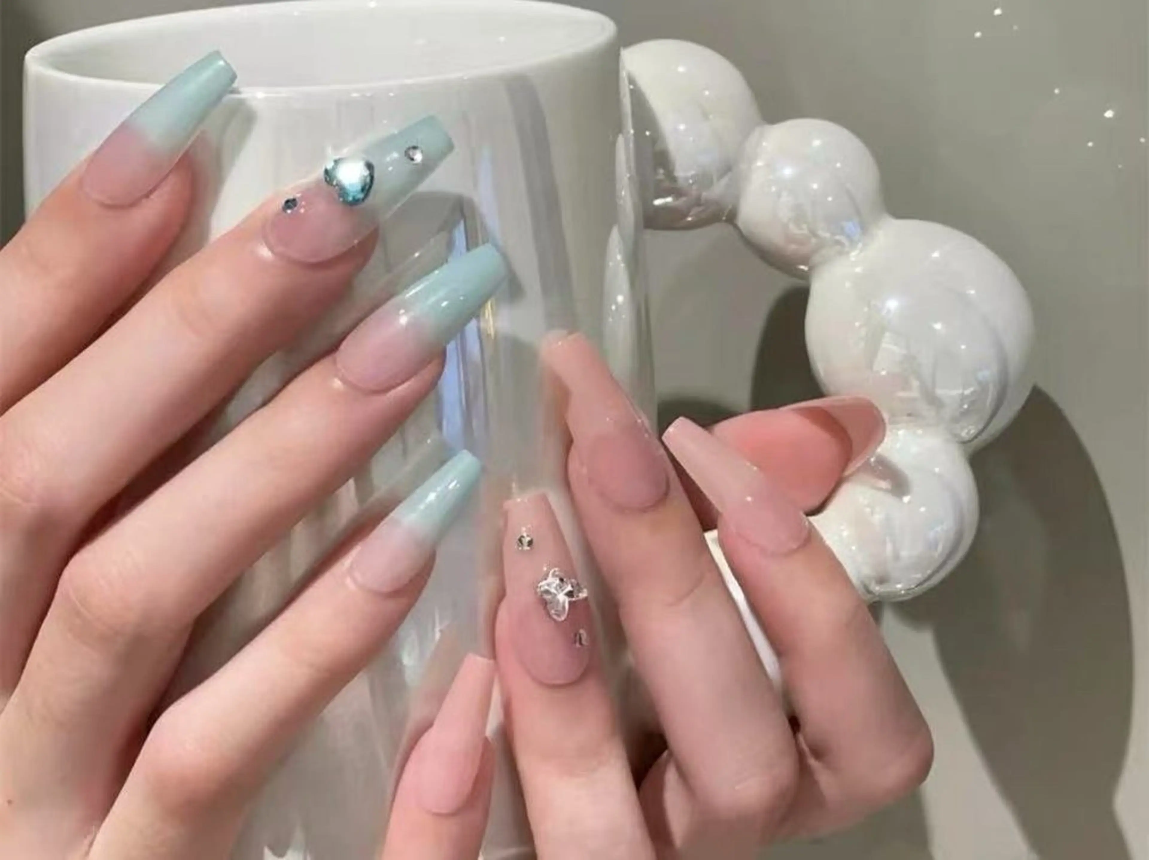 ネイル チョウ チョウのネイルデザイン