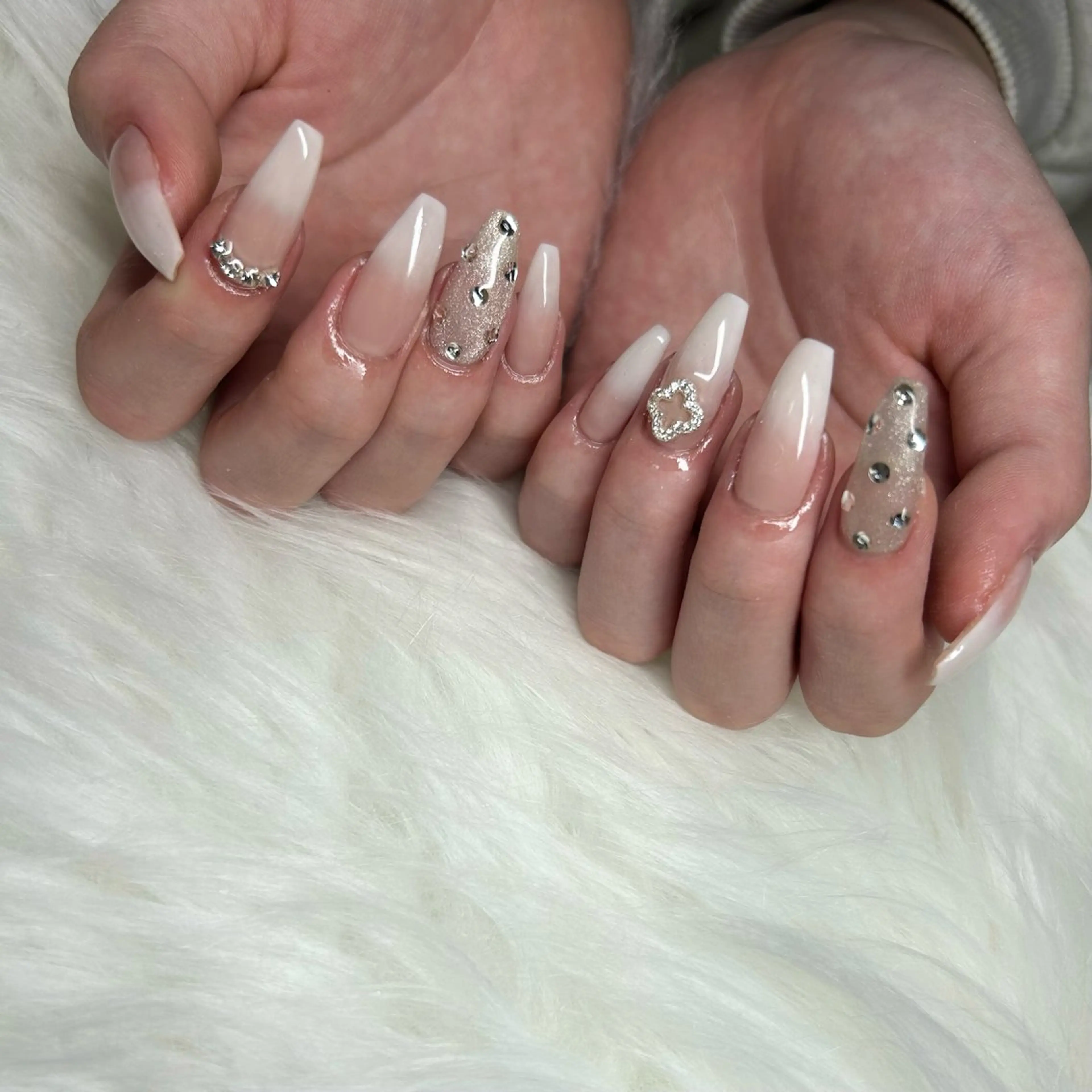 ネイル ANELA mのネイルデザイン