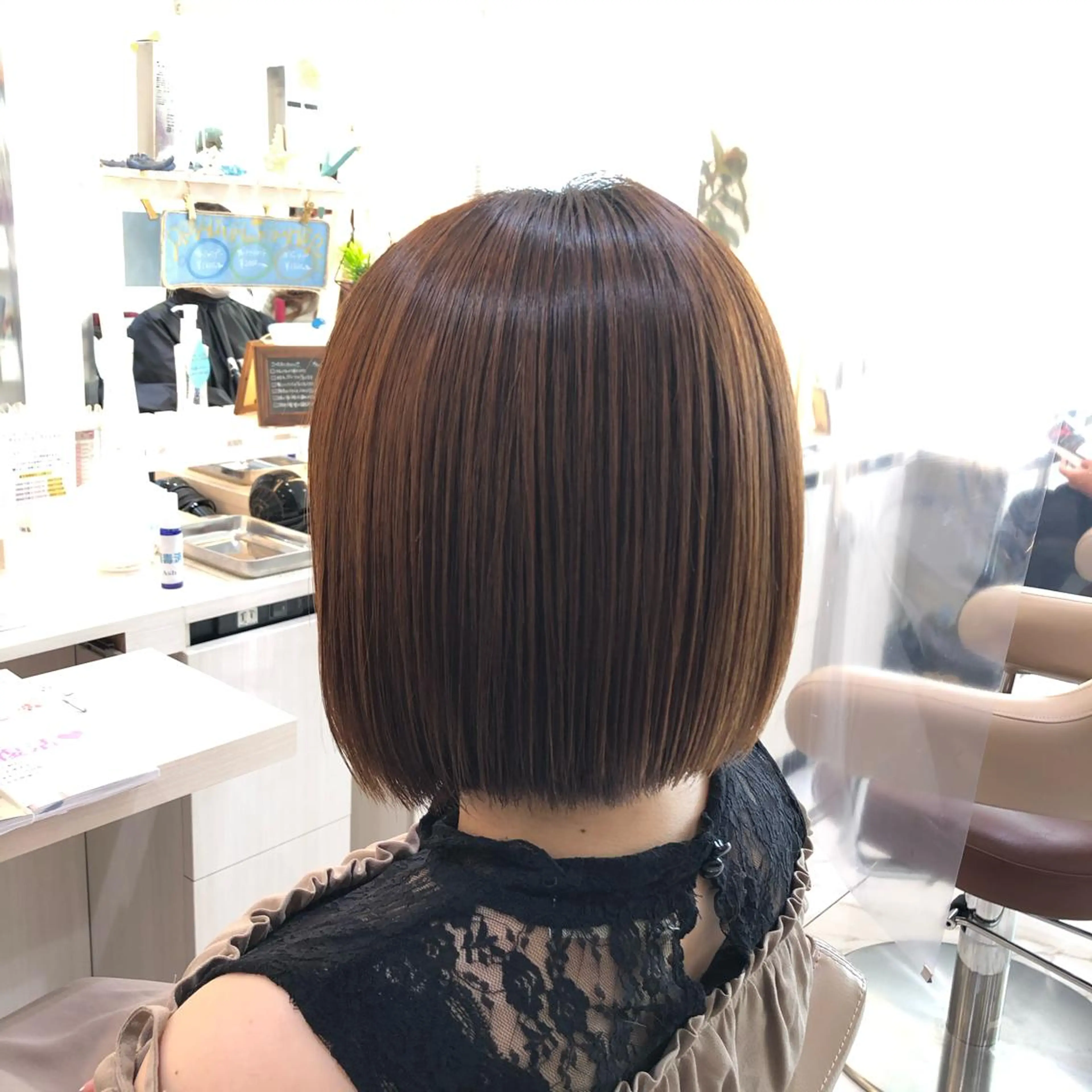 ショート パーマ 髪質改善 縮毛矯正 ストレートパーマ 安井　昴 💫ブリーチ縮毛矯正のヘアスタイル